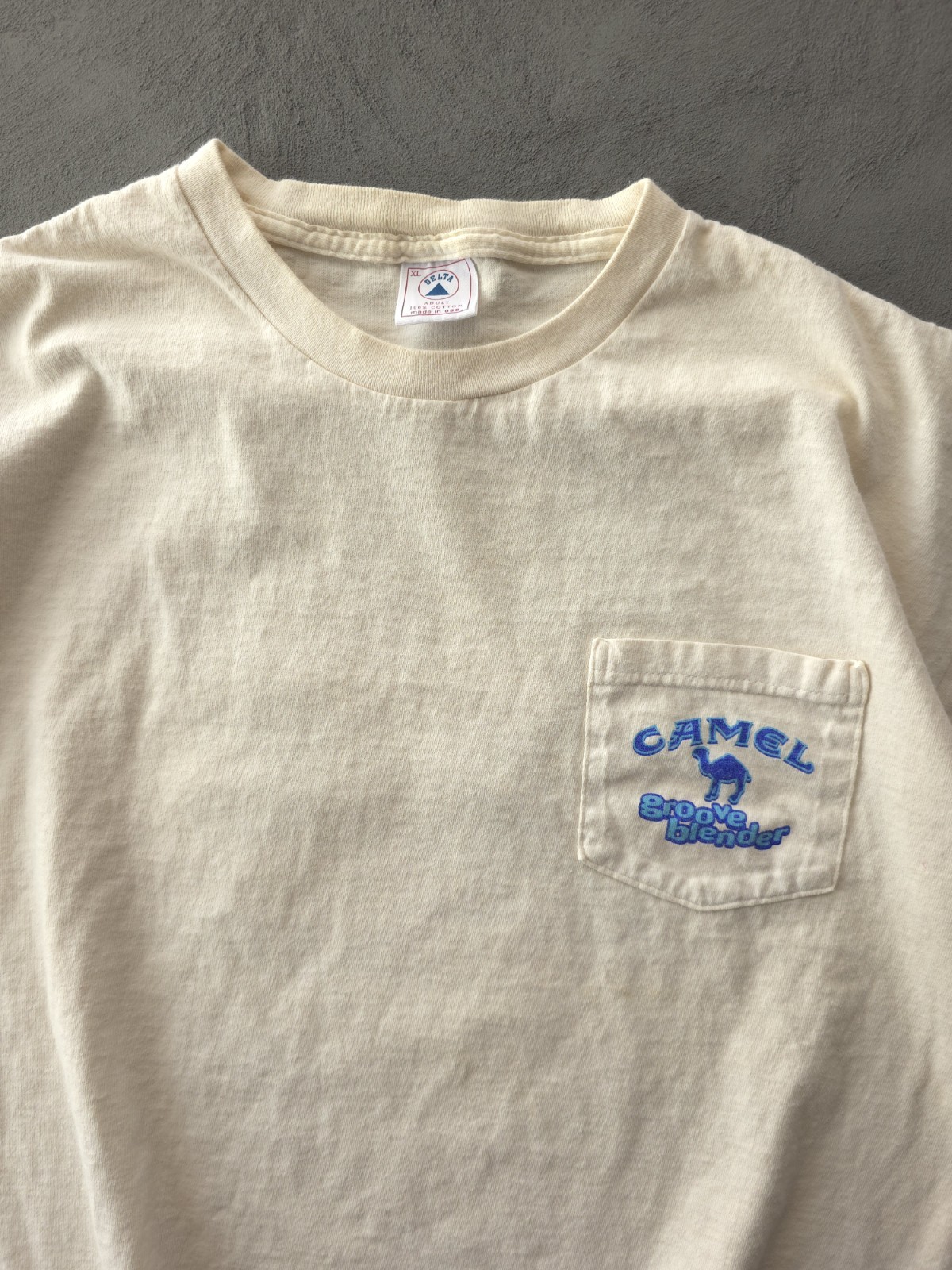 Vintage 90s Camel Groove Blender Las Vegas Ivory Cotton Pocket T-shirt Delta XL gallery