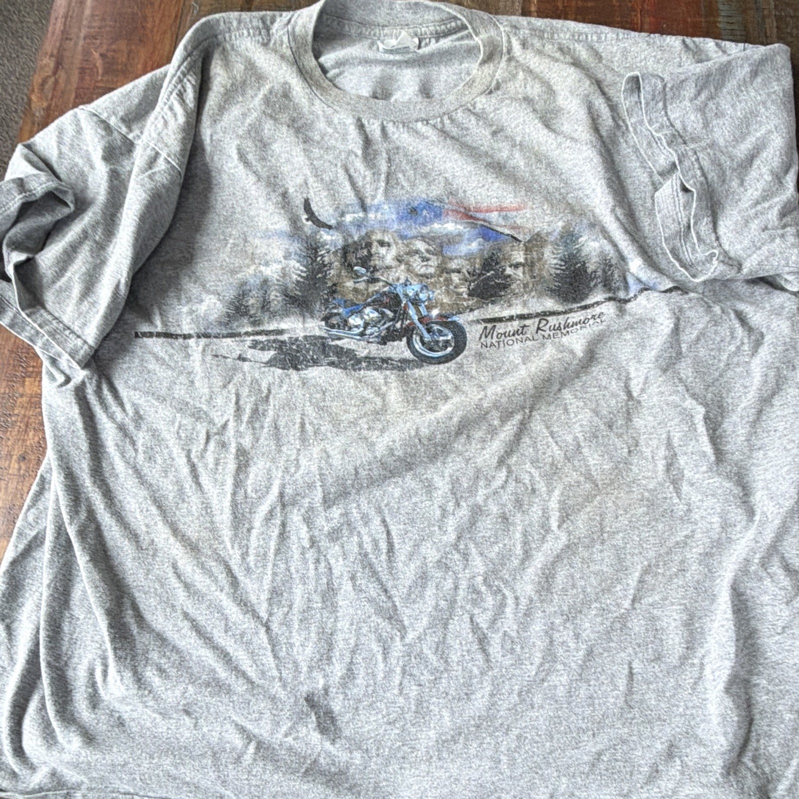 Sturgis Rally 2003 Eagle Mt Rushmore Gray Graphic Tee 2XL Stained Collar gallery