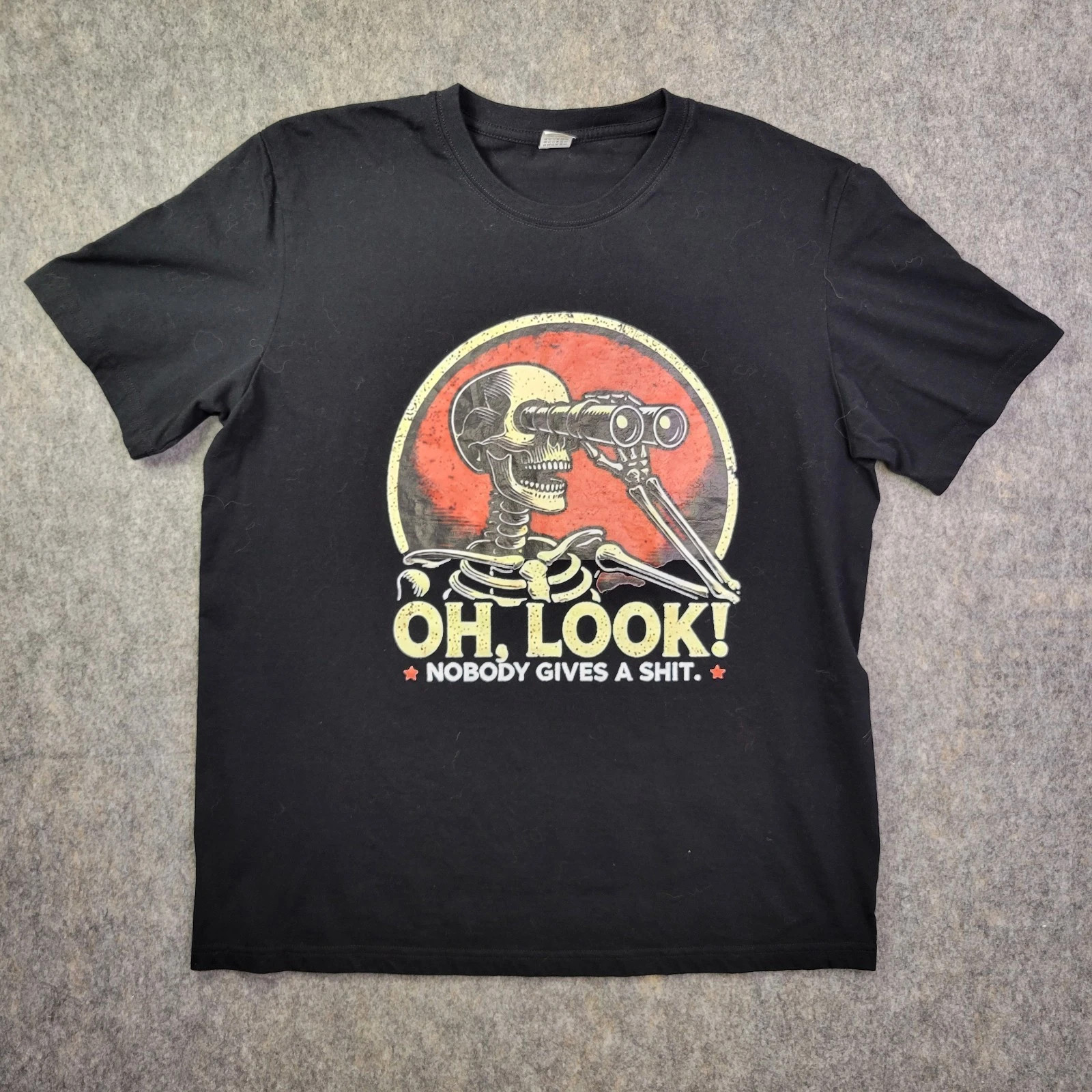 Oh' Look Nobody Gives A Sh*t T-Shirt Men's Sz L Black Skeleton Graphic Gen X Tee gallery