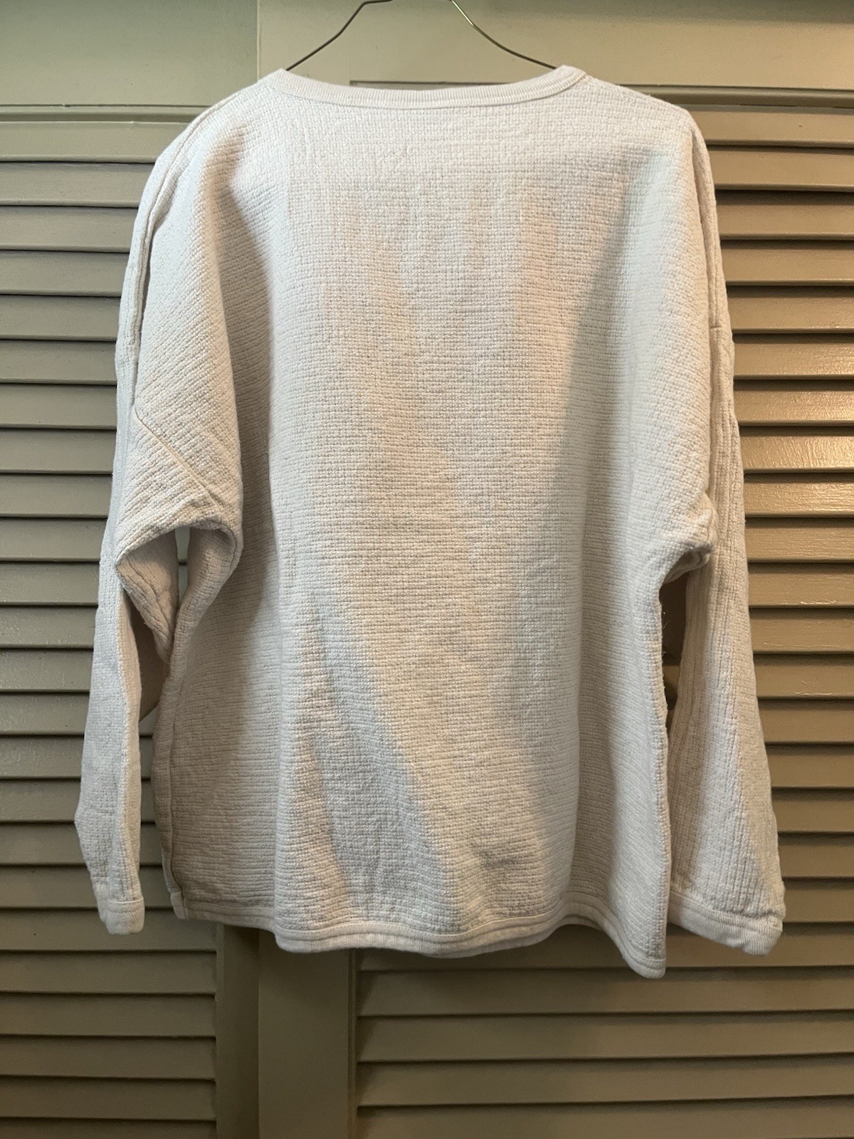 RARE Mickey Quilted Longsleeve Thermal Sweatshirt Size Large gallery