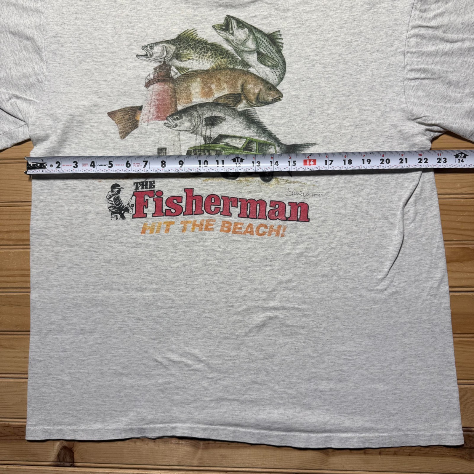 Vintage 90s The Fisherman Hit Beach Outdoor Fishing Pocket Graphic T-Shirt - XL gallery