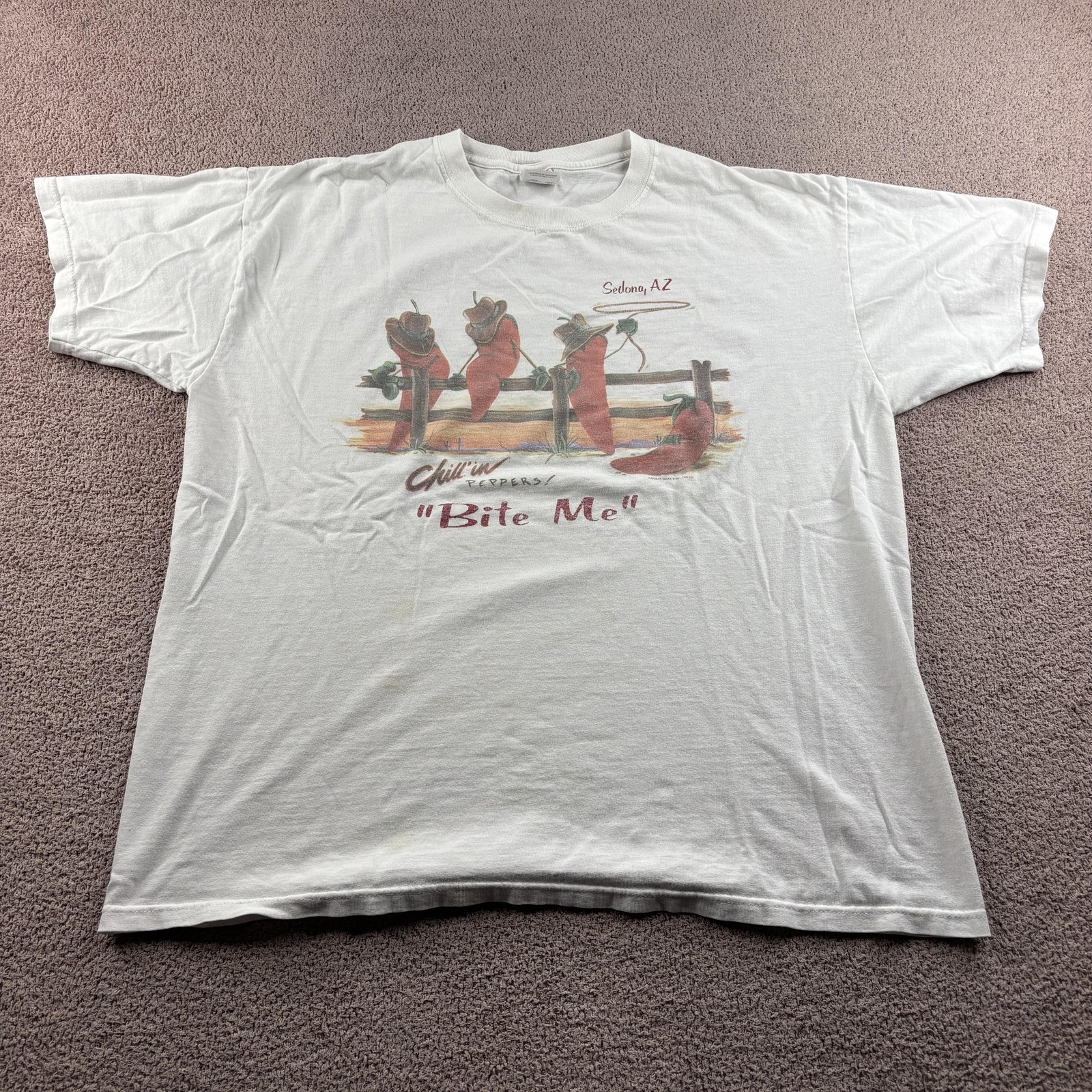 Vintage Anvil Shirt Mens XL White Sedona AZ Chillin Peppers Bite Me Graphic Tee gallery