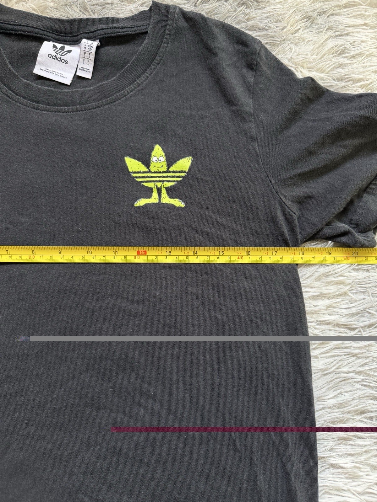 adidas Originals Men's Black FUN Graphic Crew Neck T-Shirt Size S gallery