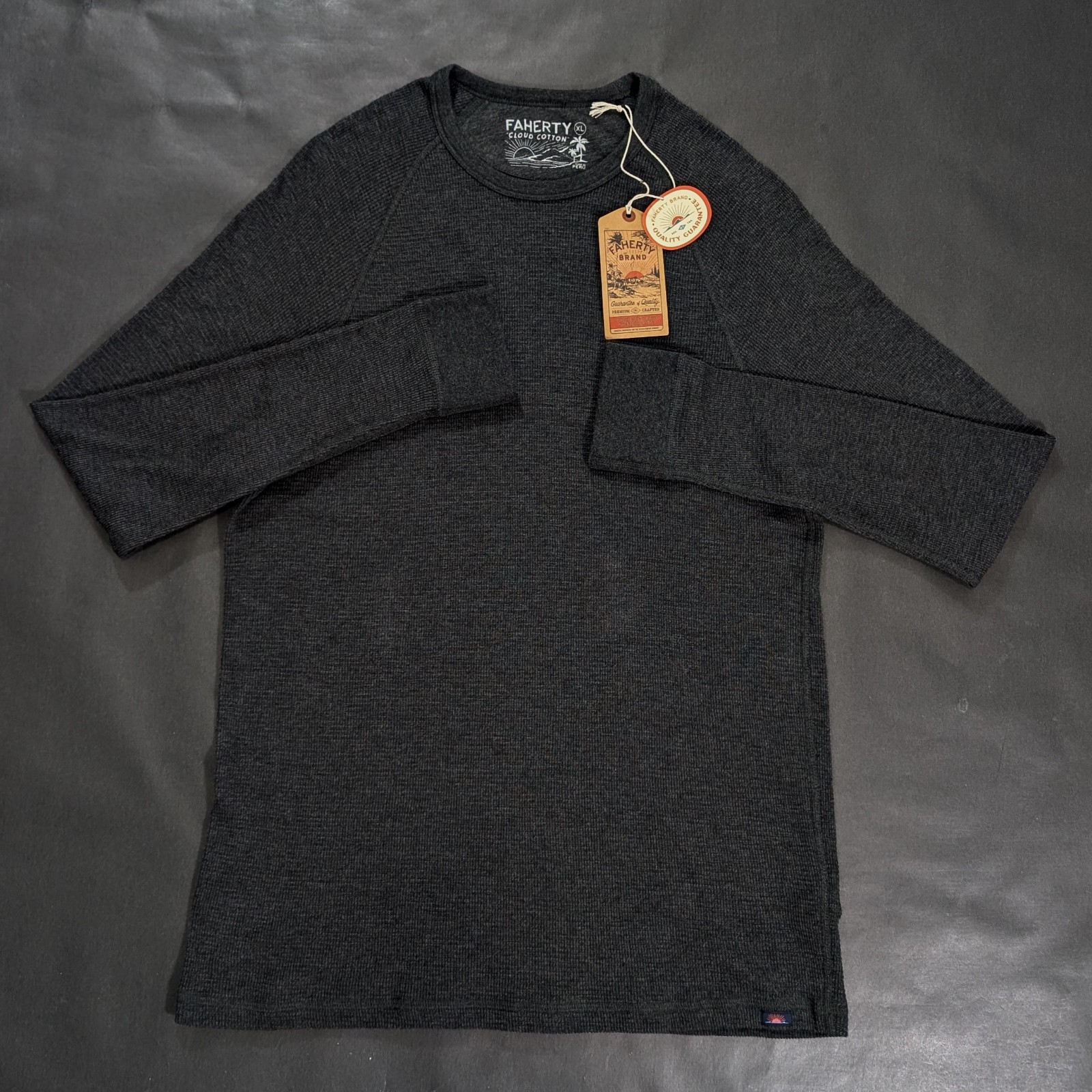 Faherty Men's Long Sleeve Cloud Waffle Crew Top Size XL 2XL Charcoal Heather gallery