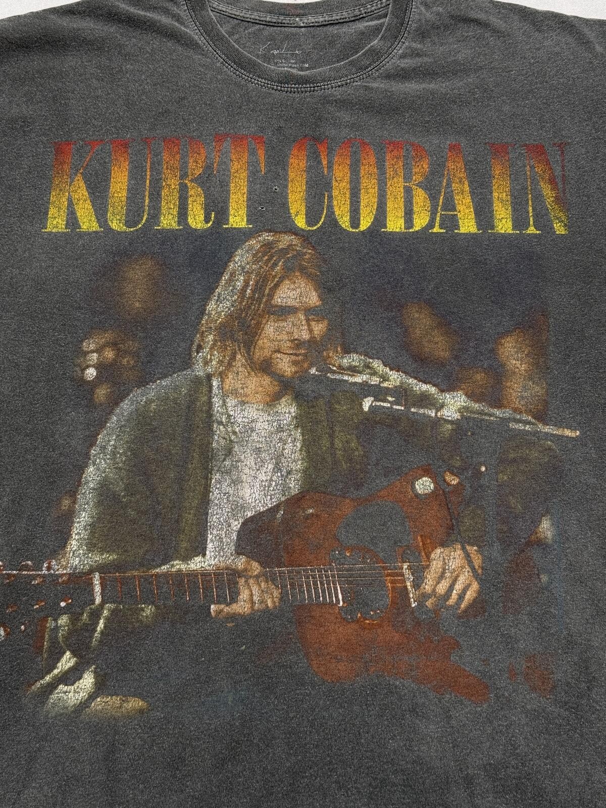 Faded Kurt Cobain MTV Unplugged T-shirt - Big Hit - OS / XL gallery
