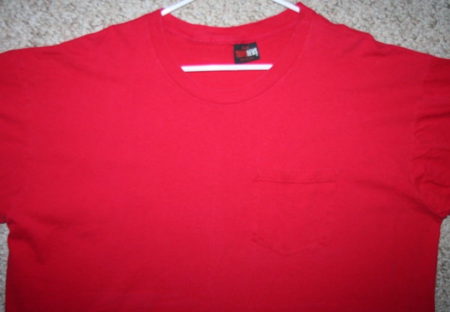 Red Pocket Tee Large Today's News Cotton Crewneck T-Shirt Men's Man's Solid 1655 gallery
