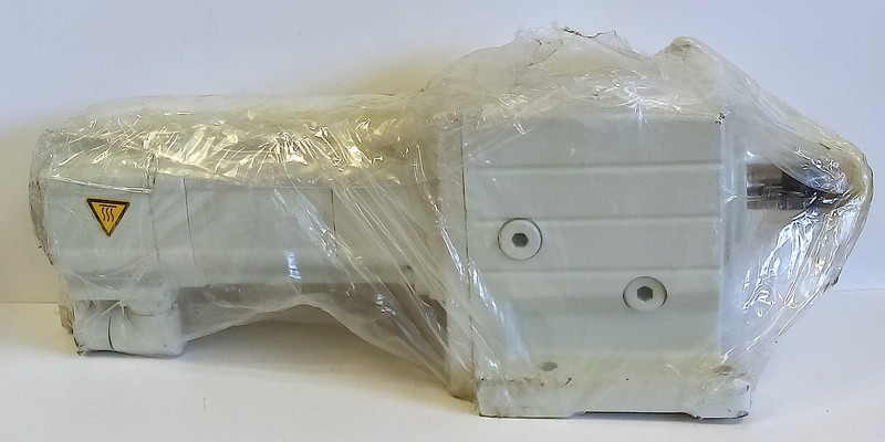 Lenze MCS09H41LRS0B0-Z0D0-ST 160 V 6.8 A Motor with GST05-2S-VBR-09HC41 Gearhead