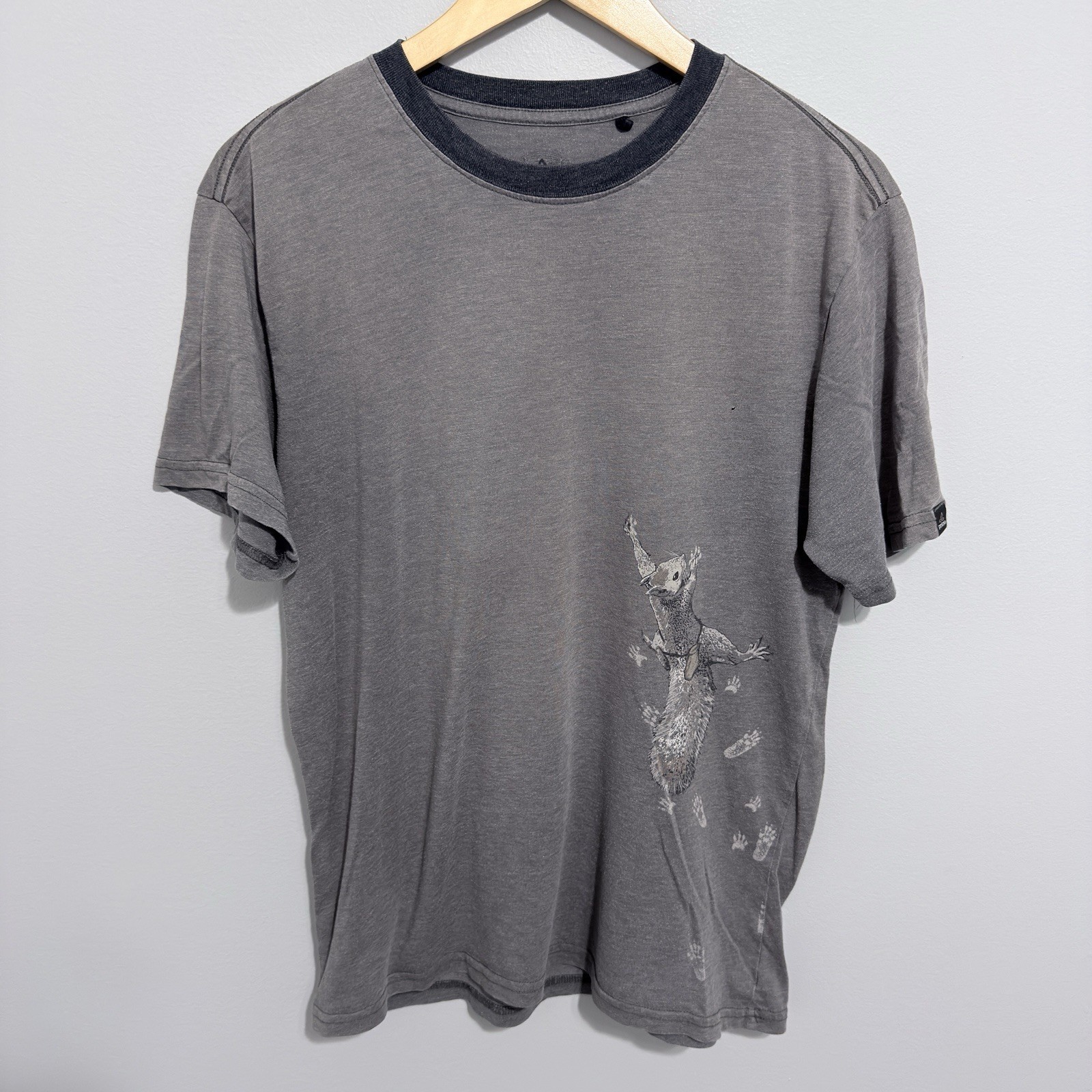 prAna Squirrel Graphic T-Shirt Mens M Brown Organic Cotton Tee Outdoor Nature gallery
