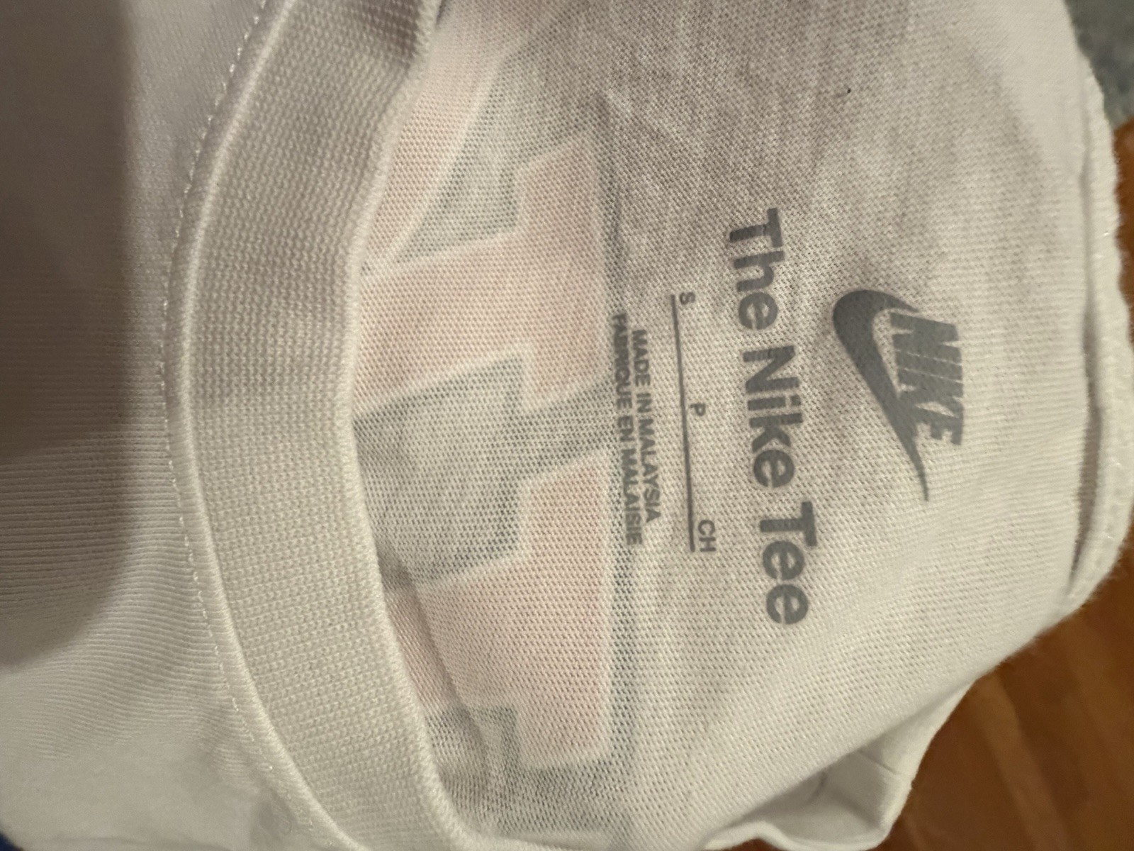 Nike The Nike Tee Sole Rally 500 Graphic Print White Cotton Crew Neck Tee small gallery