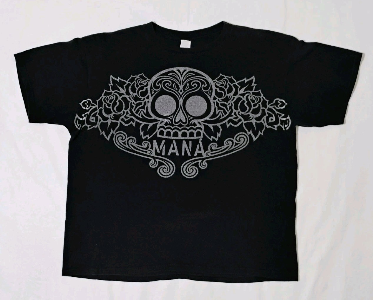 MANA Sugar Skull Roses Mexico Pop Rock Concert Band T-Shirt Size 2X gallery