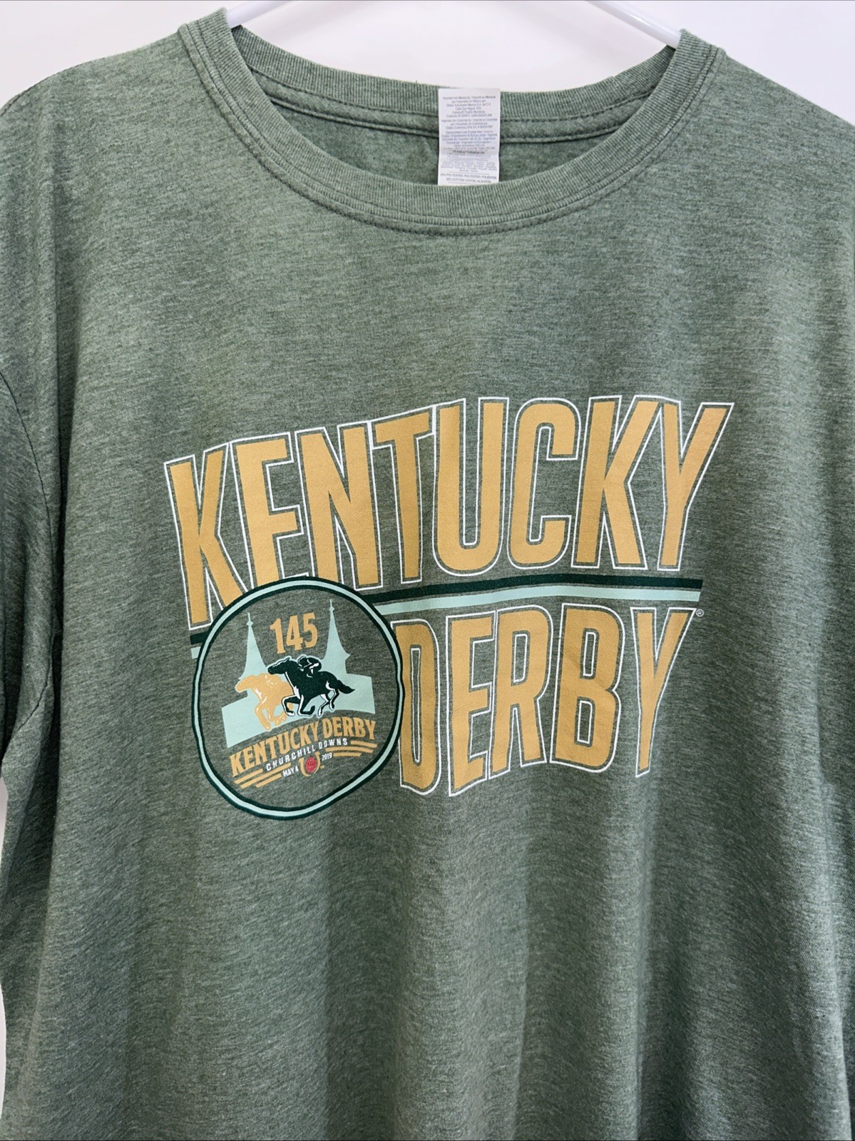Kentucky Derby Men’s XL Gildan Softstyle Ring Green Poly Cotton Blend T-shirt gallery