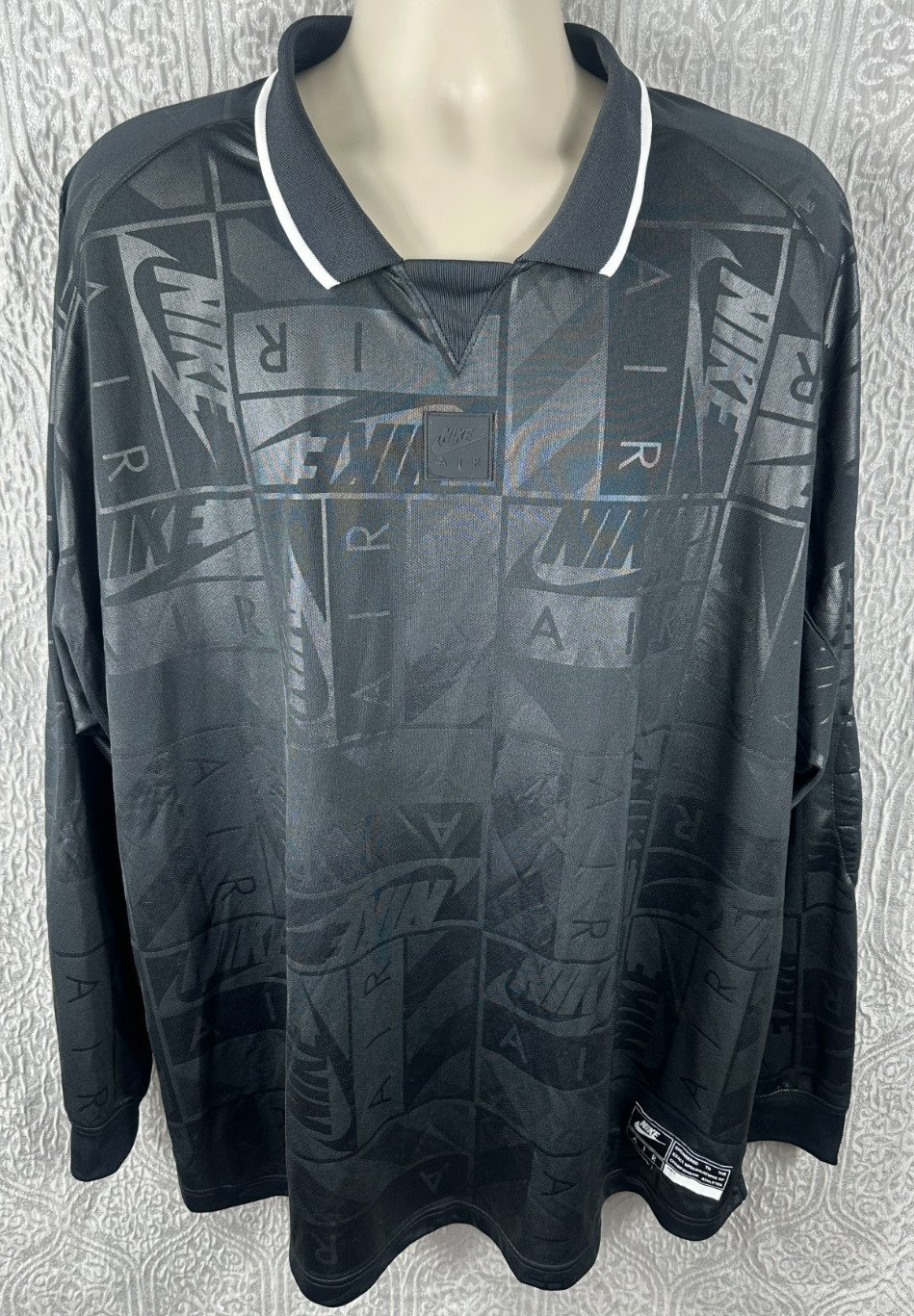 Nike Air Sportswear Men's Size XXL Black/White Long-Sleeved Jersey $80 NWT gallery