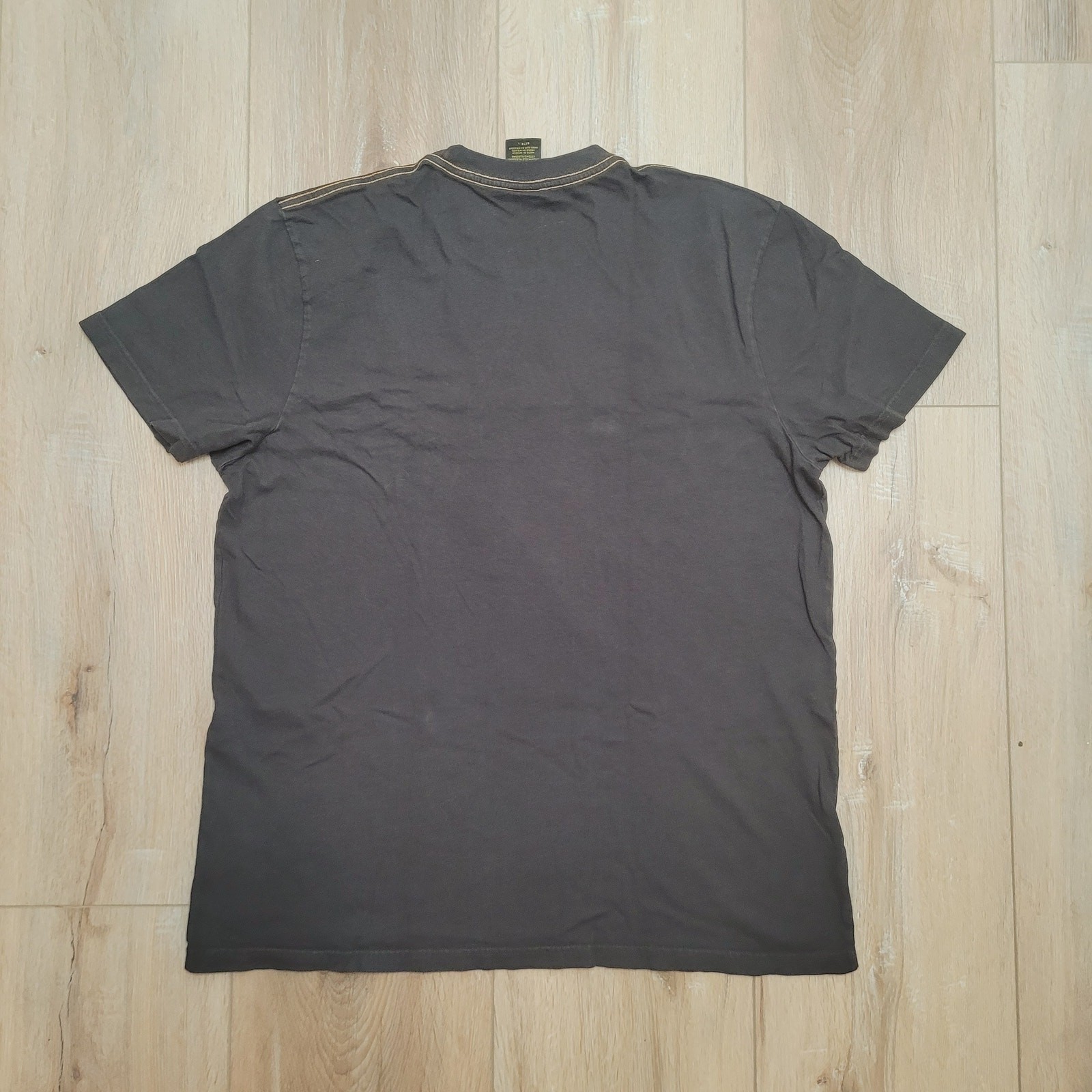 Lucky Brand T-Shirt Mens Large Classic Fit TRUE TO SIZE "Electric Rock" Guitar gallery