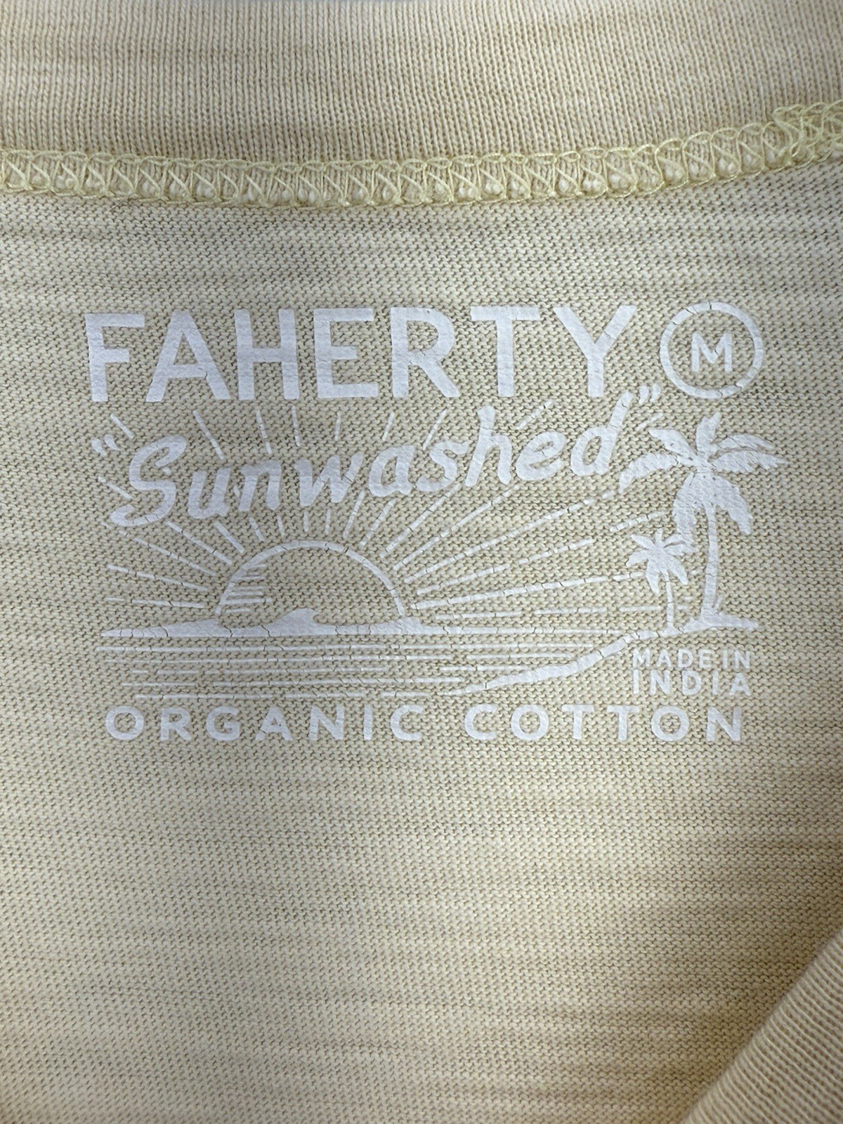 Faherty Men’s Sunwashed Organic Cotton Pocket T Shirt Pale Yellow Size M gallery