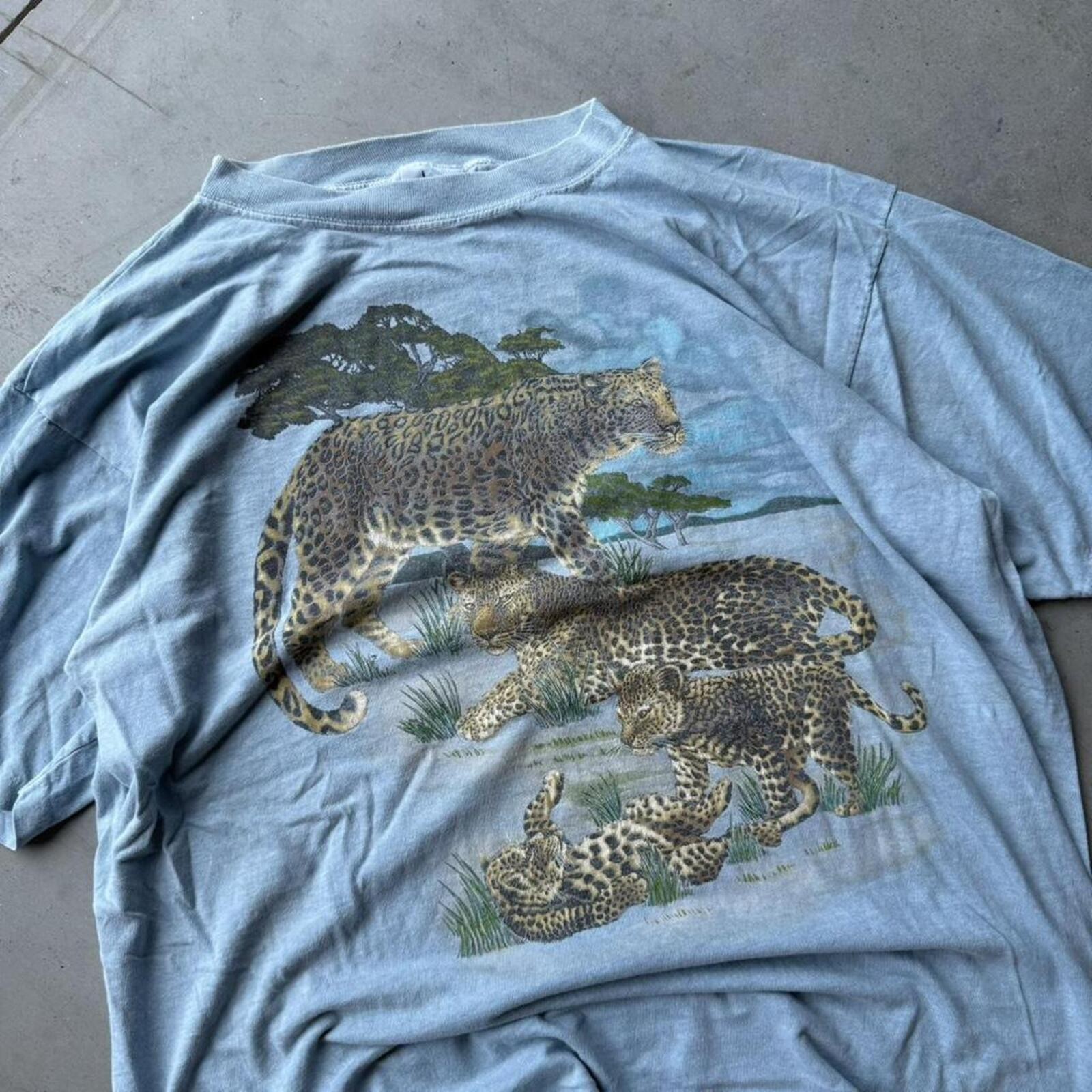 Vintage CRES Wildlife Leopard Tee