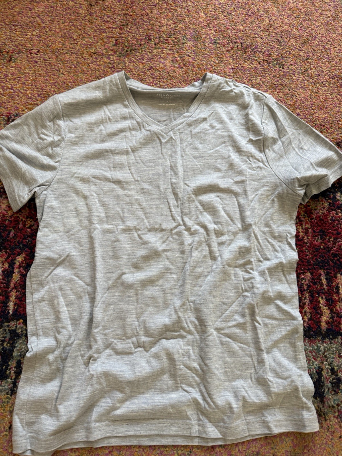 Unbound Merino Mens Large V Neck Gray gallery