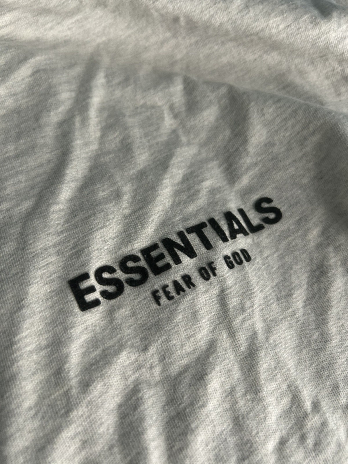 Fear of God ESSENTIALS Mens Light Oatmeal Graphic Crew Neck Cotton T-Shirt S gallery