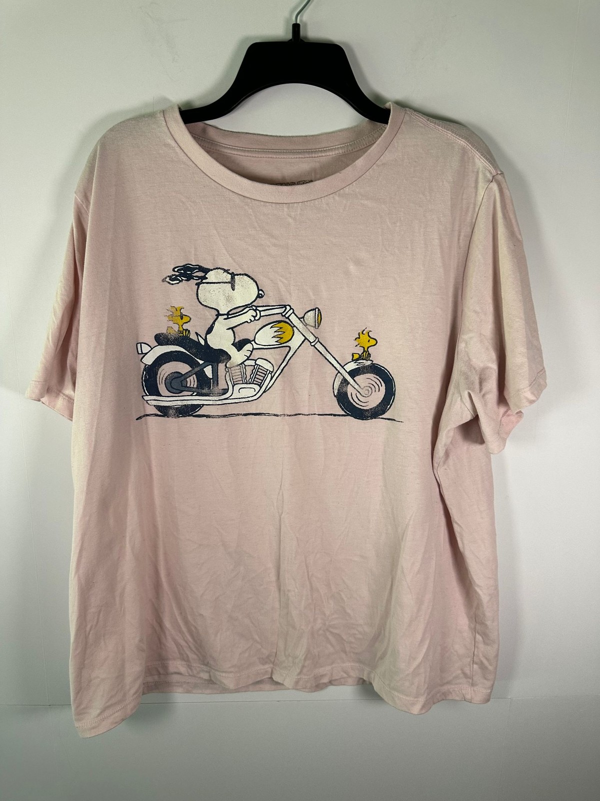 PeanutsShirt Mens L Snoopy Motorcycle Woodstock Pink Short Sleeve Graphic Tee gallery