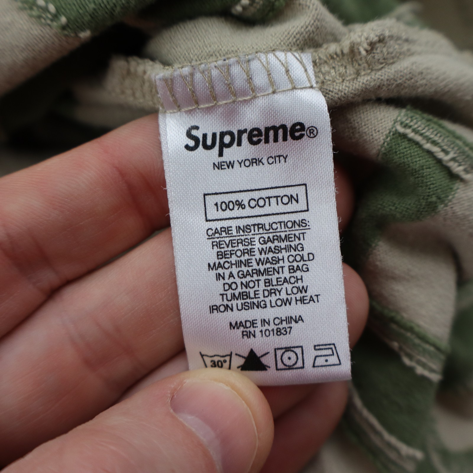 Supreme Intarsia T Shirt Mens Large Green Tan Brown Spellout All Over Print Tee gallery