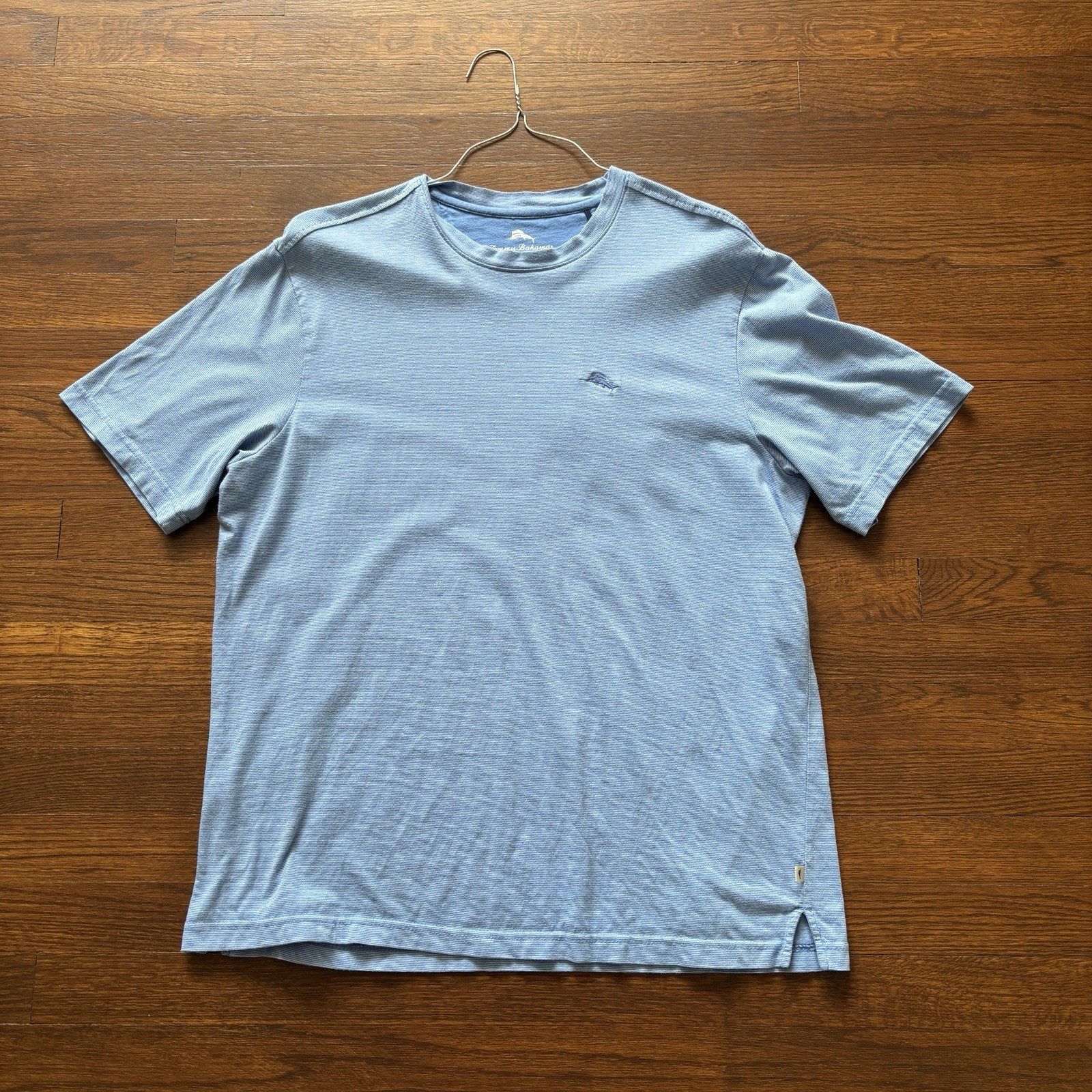 Tommy Bahama Men’s Medium Baby Blue Crew Neck T-Shirt