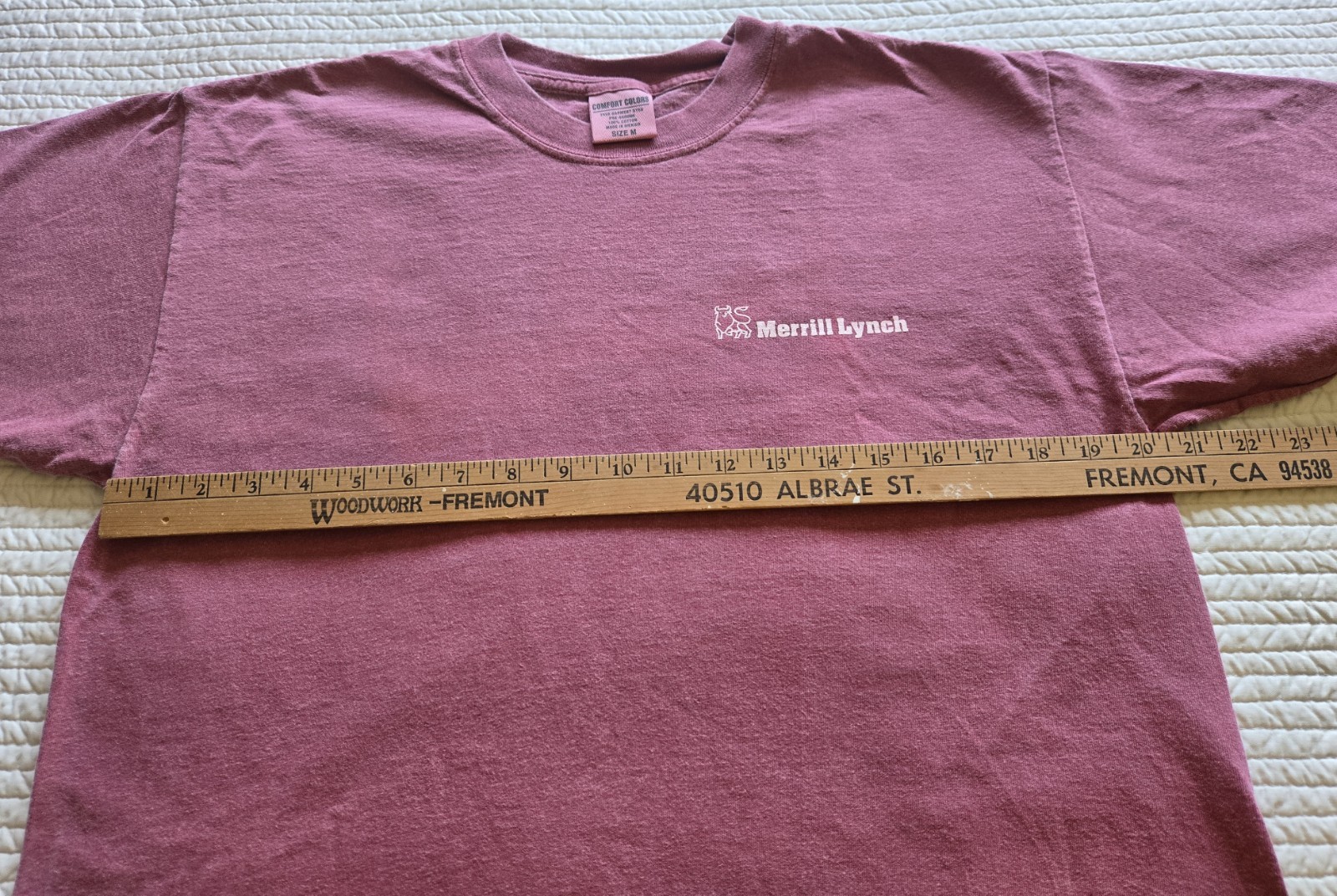 Comfort Colors Merrill Lynch T-Shirt Mens Medium Maroon Corporate Bull Logo Tee gallery