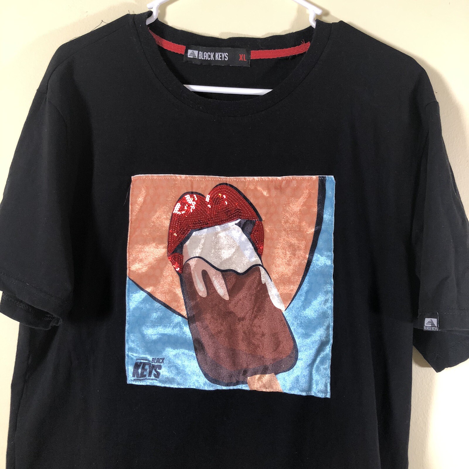 Men's Powered by Black Keys T-shirt Cotton Stretch w/ Sexy Lips Eating Ice Cream gallery