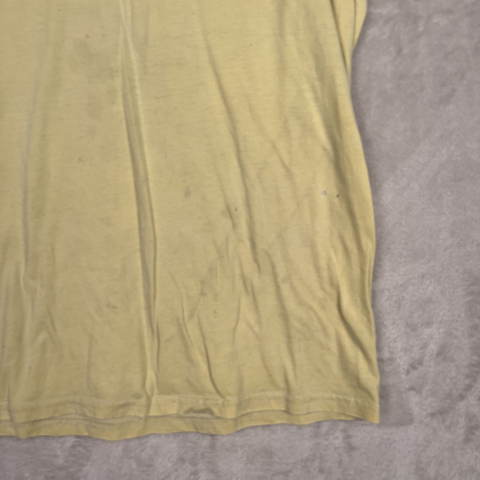 Goonies Mens Graphic Tee Shirt Medium Yellow Skull 90s Skater Grunge Distressed gallery