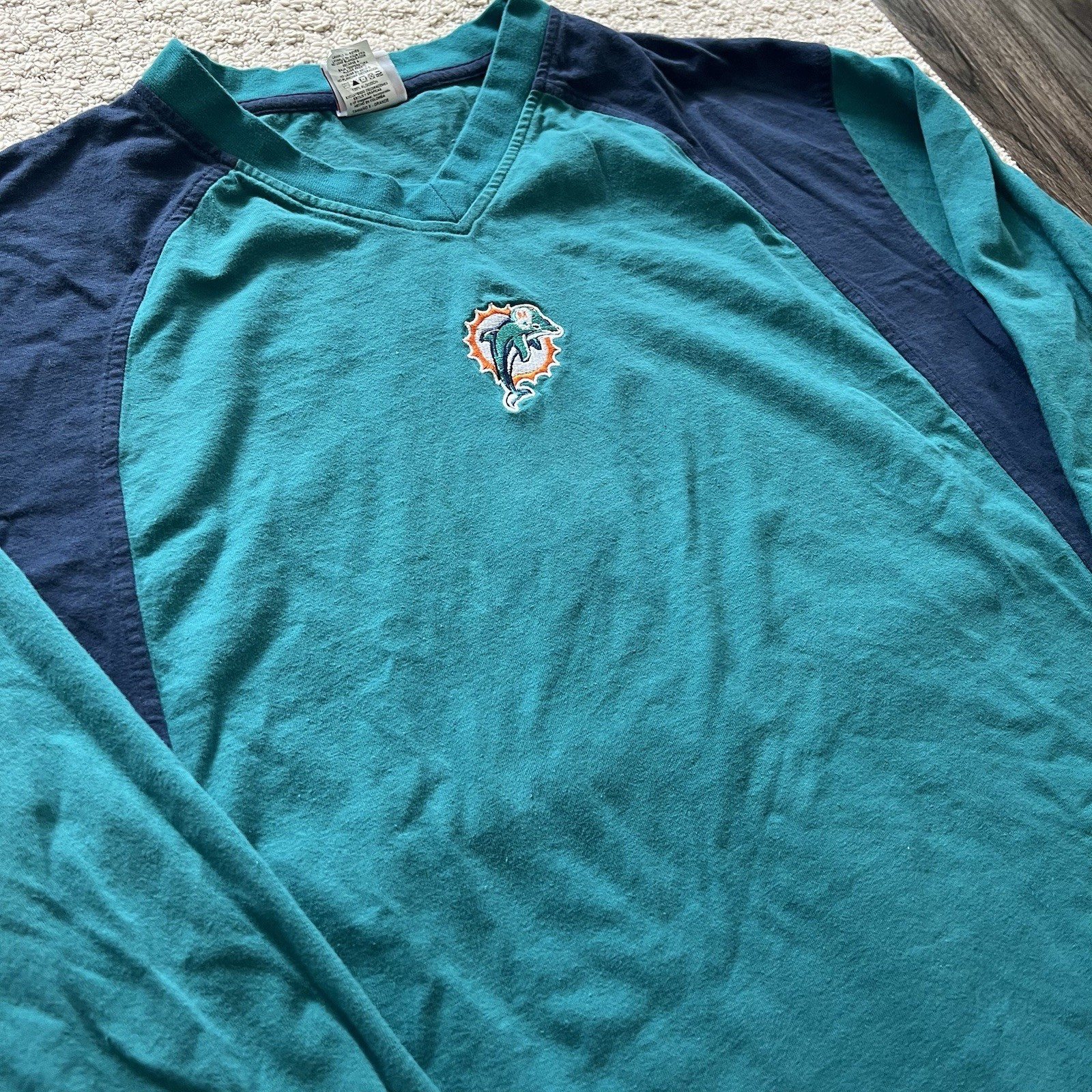 NFL Vintage Y2K Retro Classic Sports Two-Tone Miami Dolphins XL Longsleeve gallery