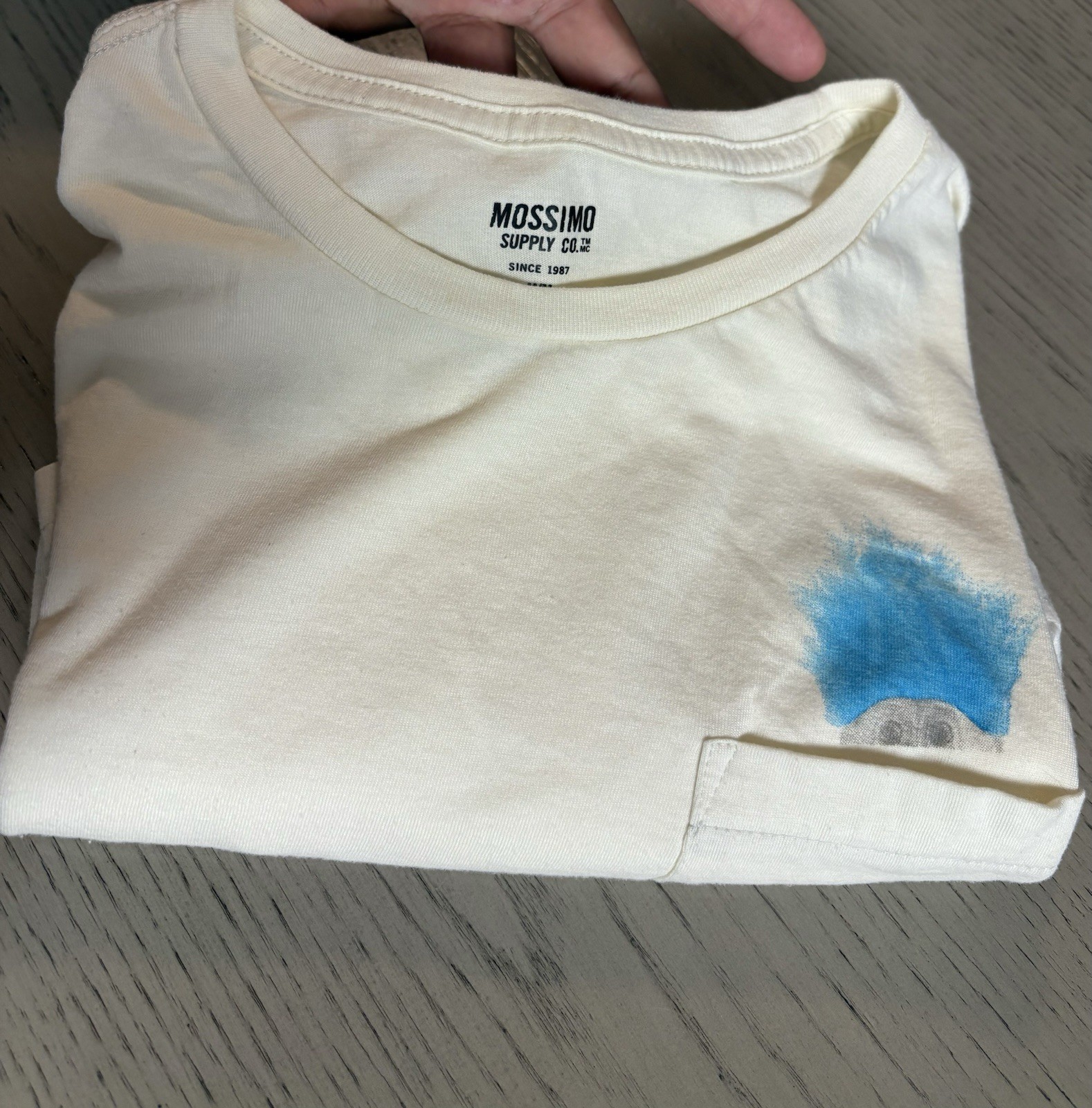 VINTAGE Trolls Mossimo Supply Co Mens M-S White Pocket tee Crew Graphic Print
