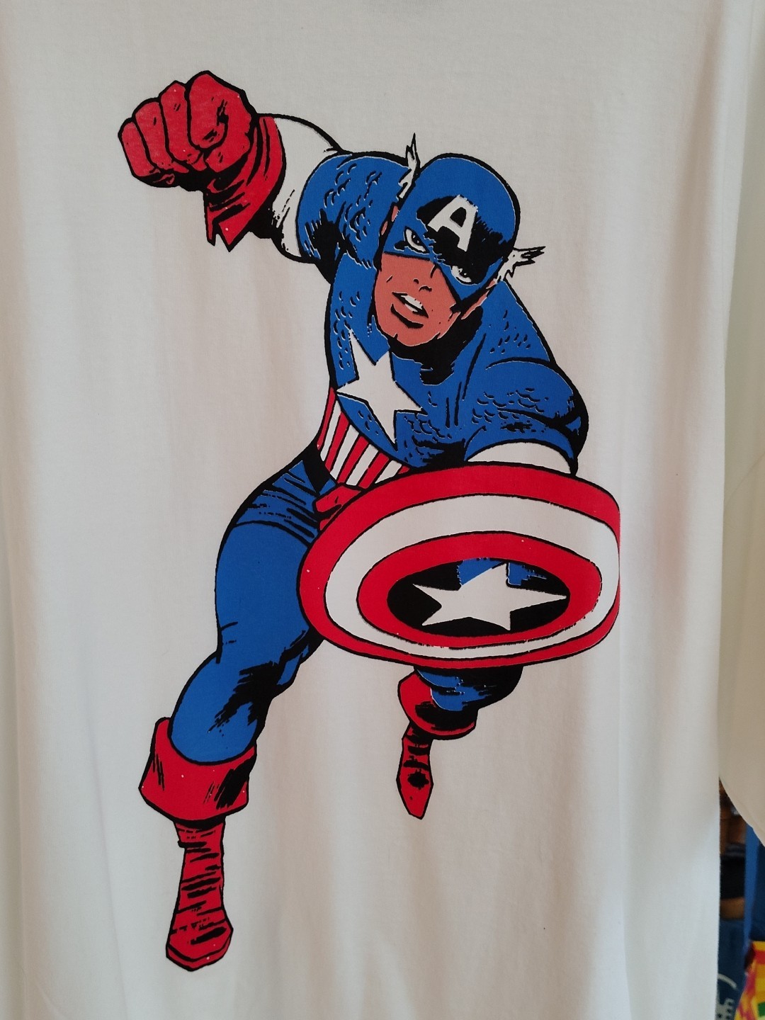 Captain America White T shirt 2XLT New And Never Used Large W/Long Length Marvel gallery