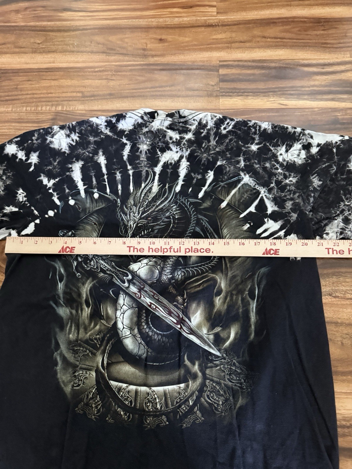 Skull Shirtz David Carey Adult Large Graphic Print T-Shirt Dragon Dagger Tie-Dye gallery