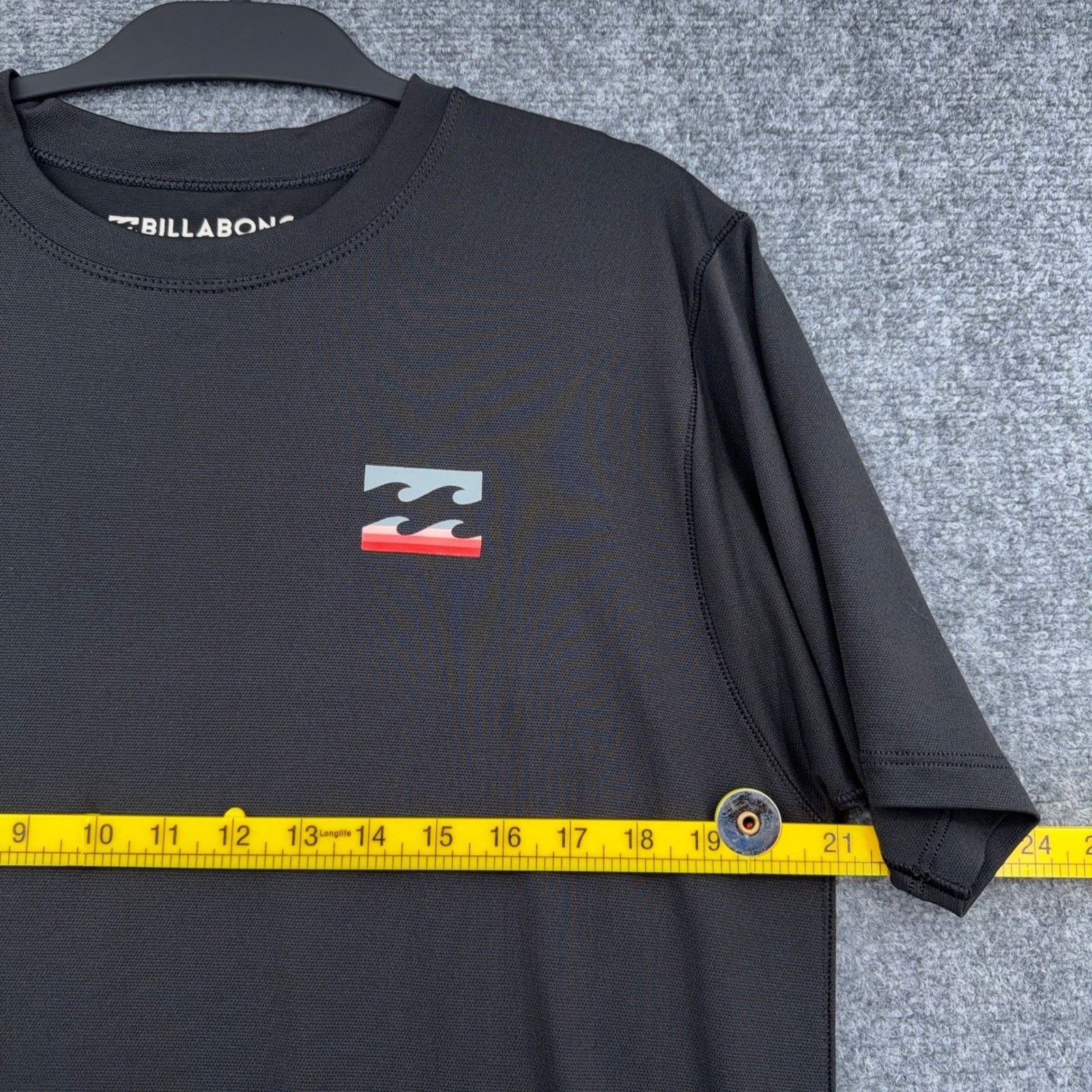 Billabong Rash Guard Mens Large Polyester Spandex Black Performance Tee gallery