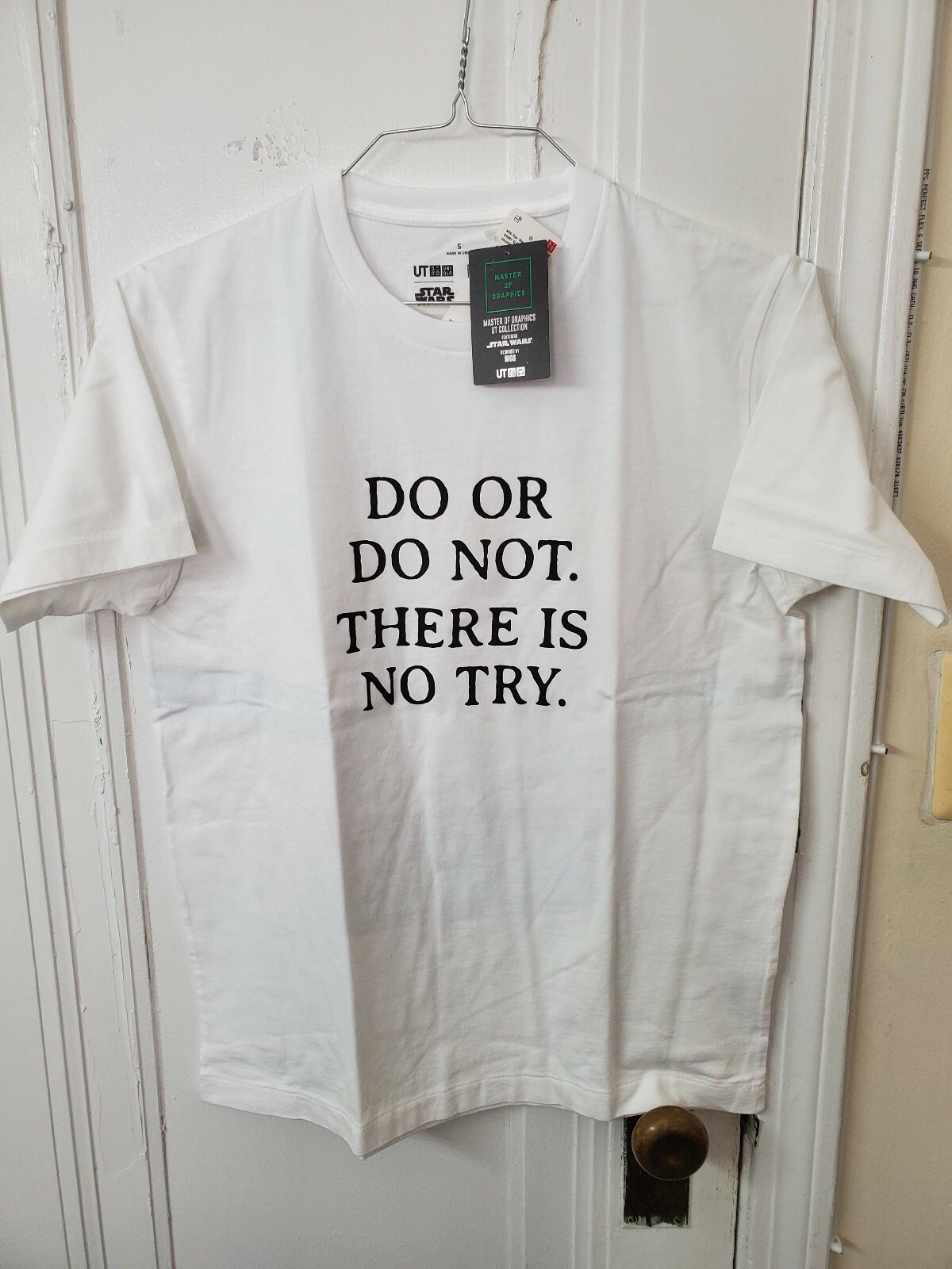 (US SELLER) Uniqlo x Star Wars 2019 T-Shirt Master of Graphics UT NIGO White gallery