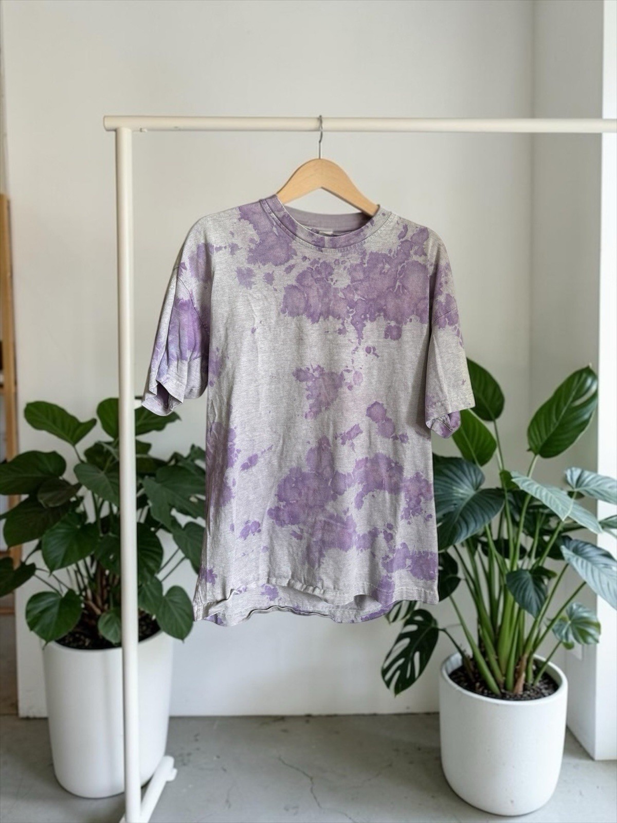 H&M Purple Tie-Dye T-Shirt, Size Medium gallery