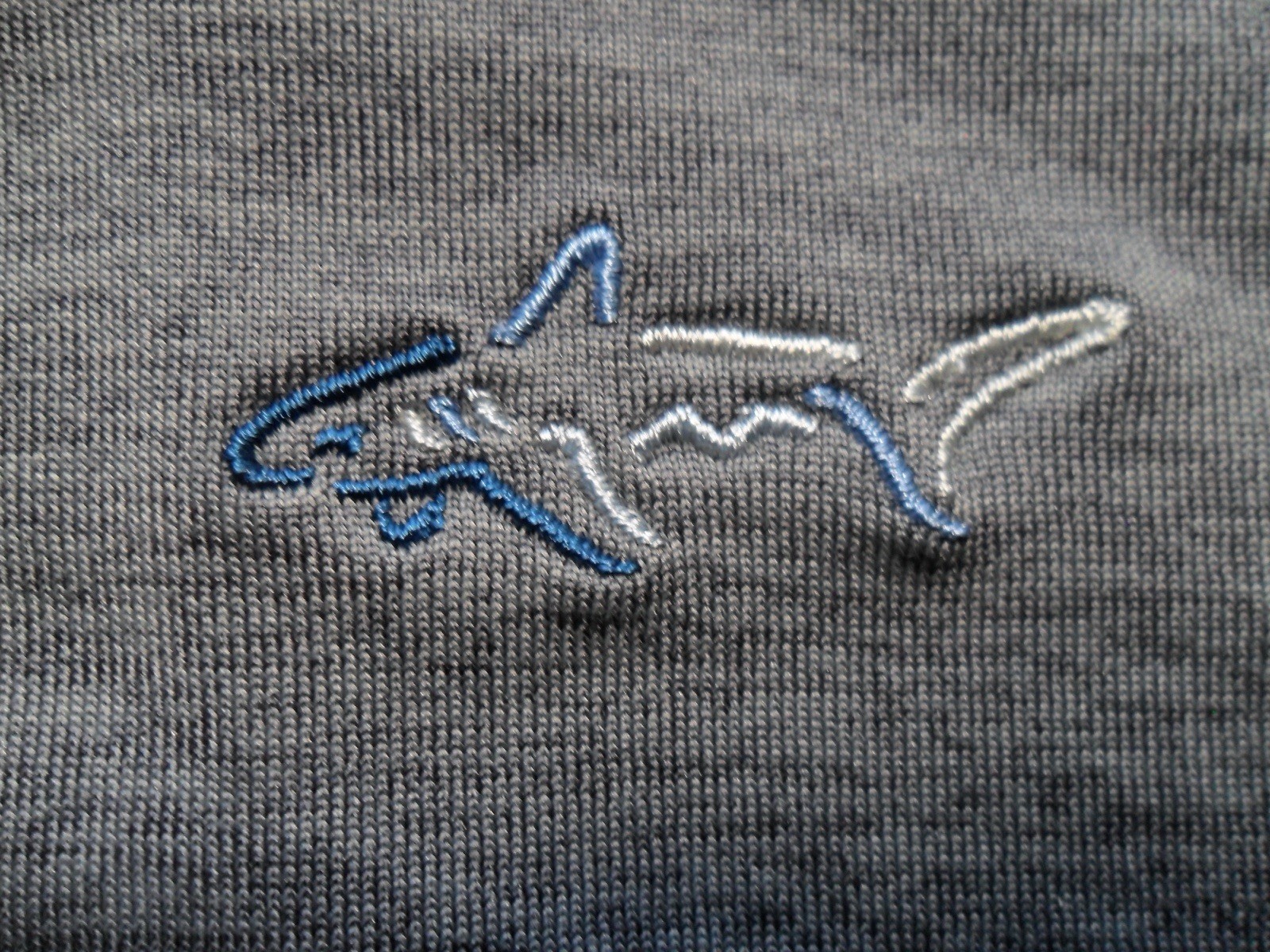 Medium Greg Norman Gray Pullover 95% Poly 5% Spandex Shirt gallery