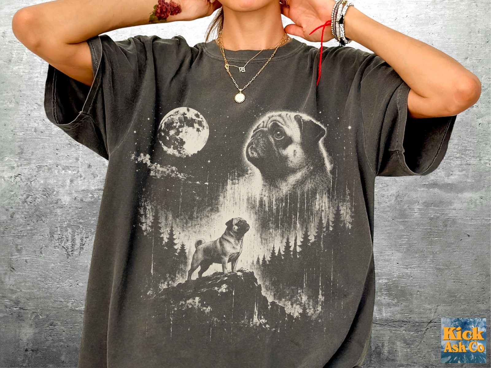 Vintage Funny Pug Moon Shirt Unisex Oversized Graphic T-Shirt gallery