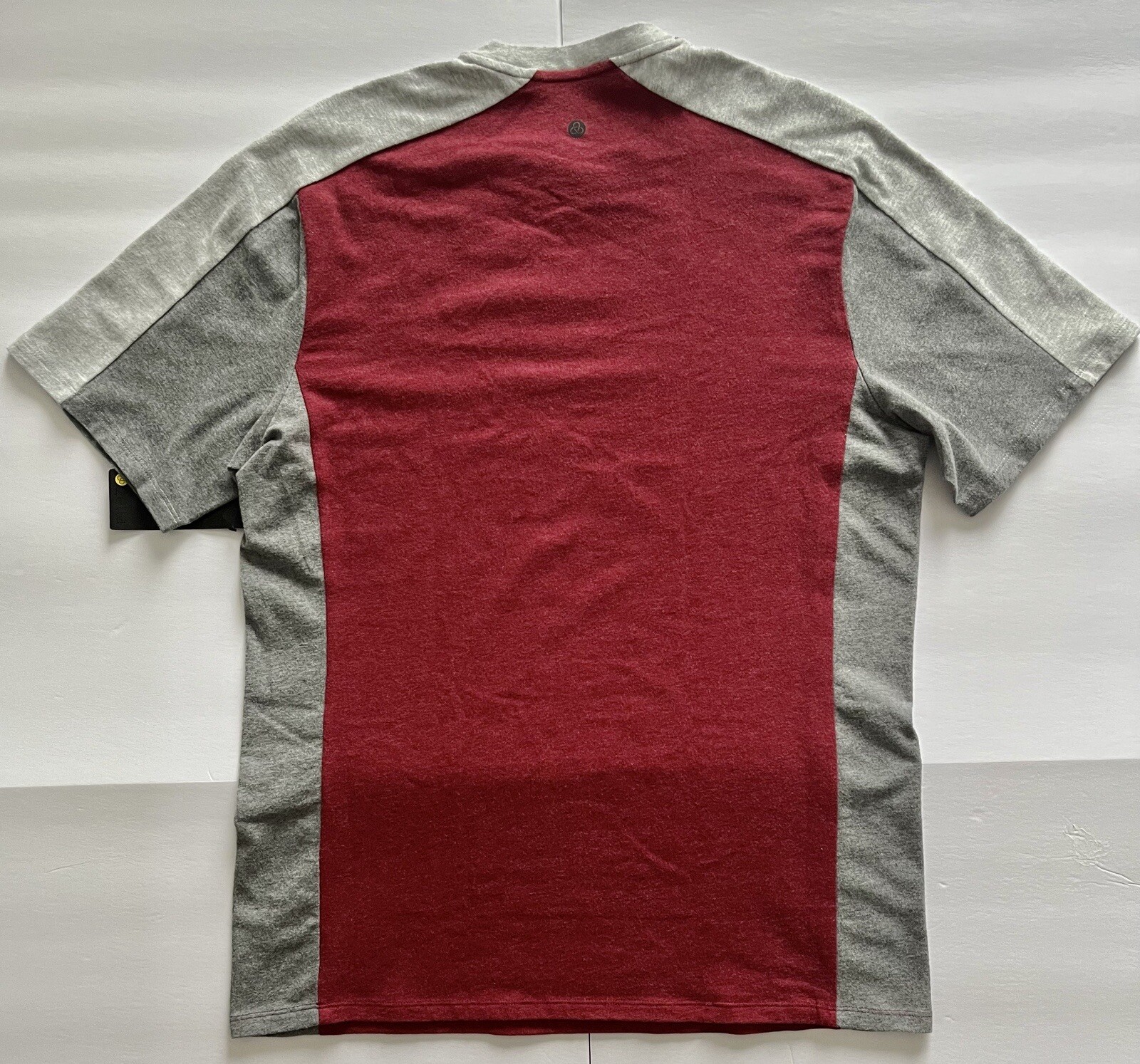Zella Men’s T-Shirt Size M NWT Grey/Red. 33 gallery