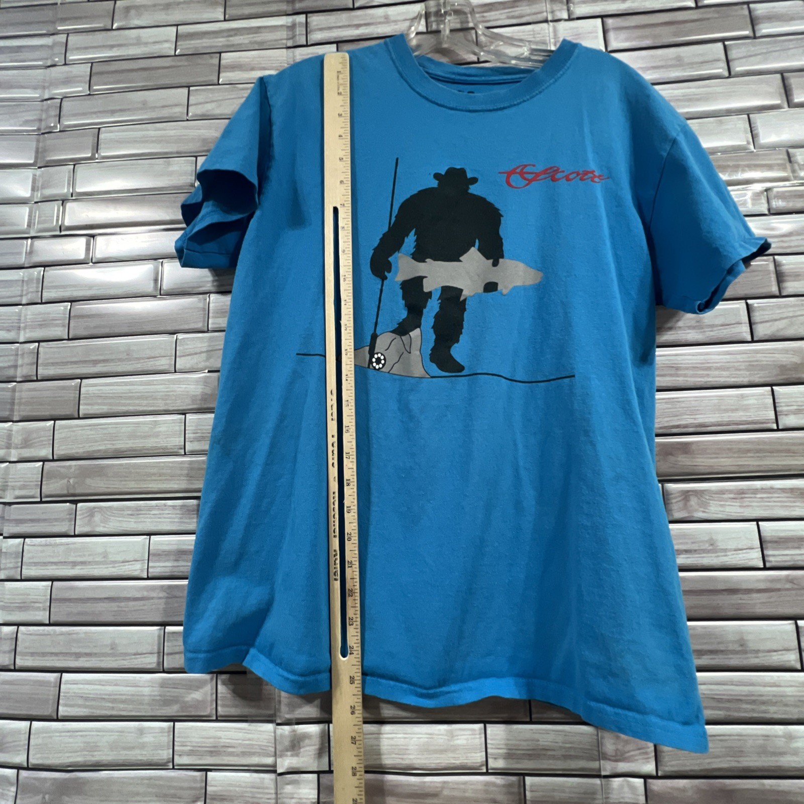 Ouray mens M shirt teal blue Sasquatch Fly Fishing Trout Fisherman Funny gallery