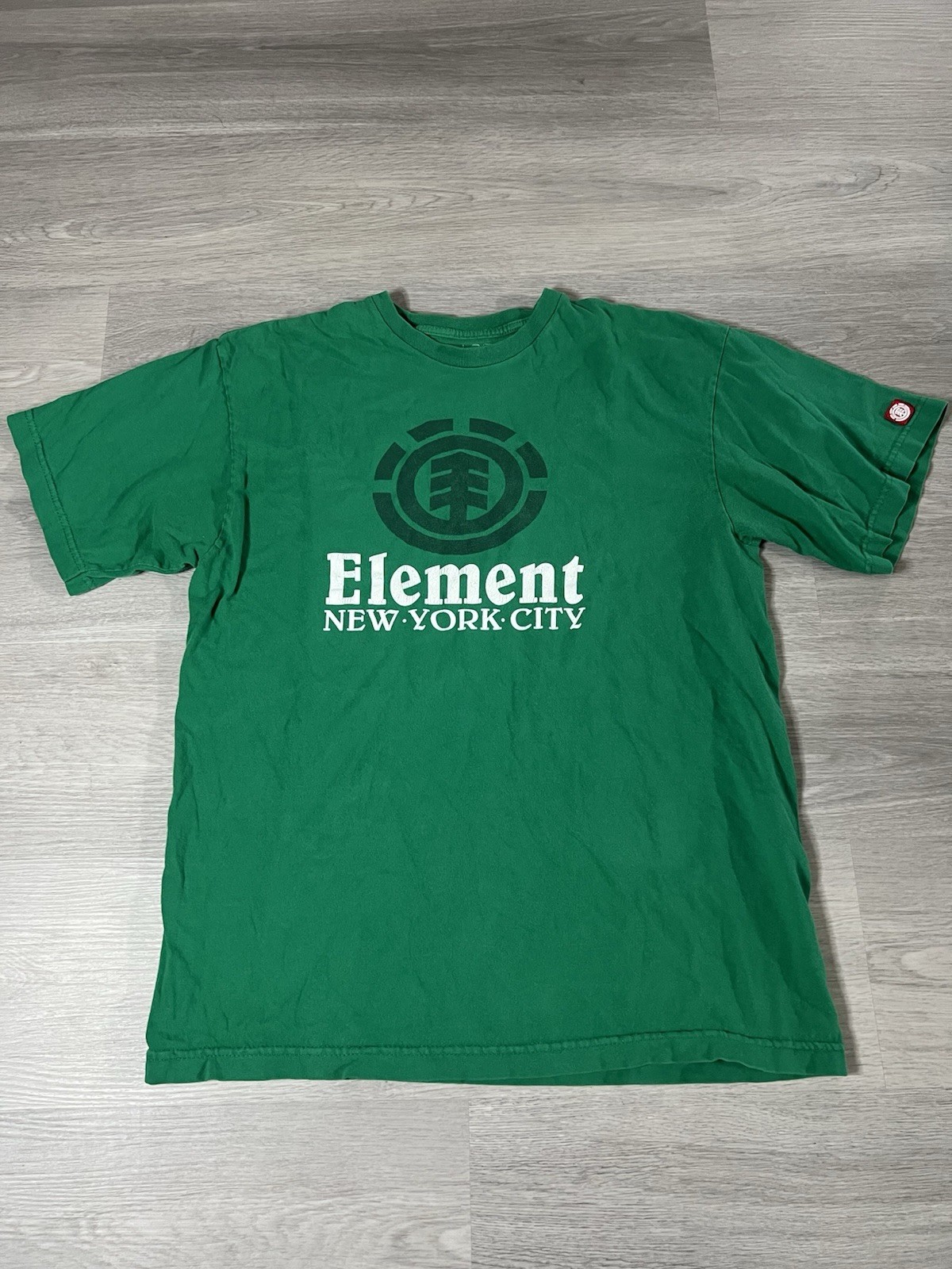 Element Skateboards Men's Large Vintage T-Shirt 90s 2000s gallery