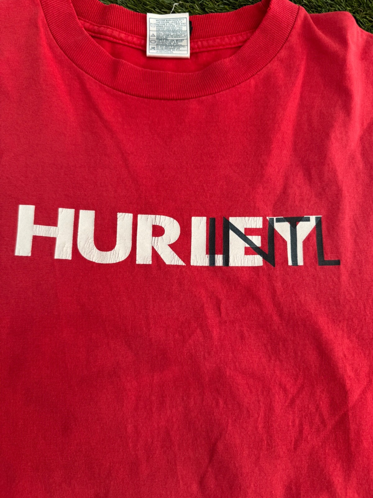 Hurly Intl International Y2K Surf Skate Mens Vintage T Shirt Red Medium gallery