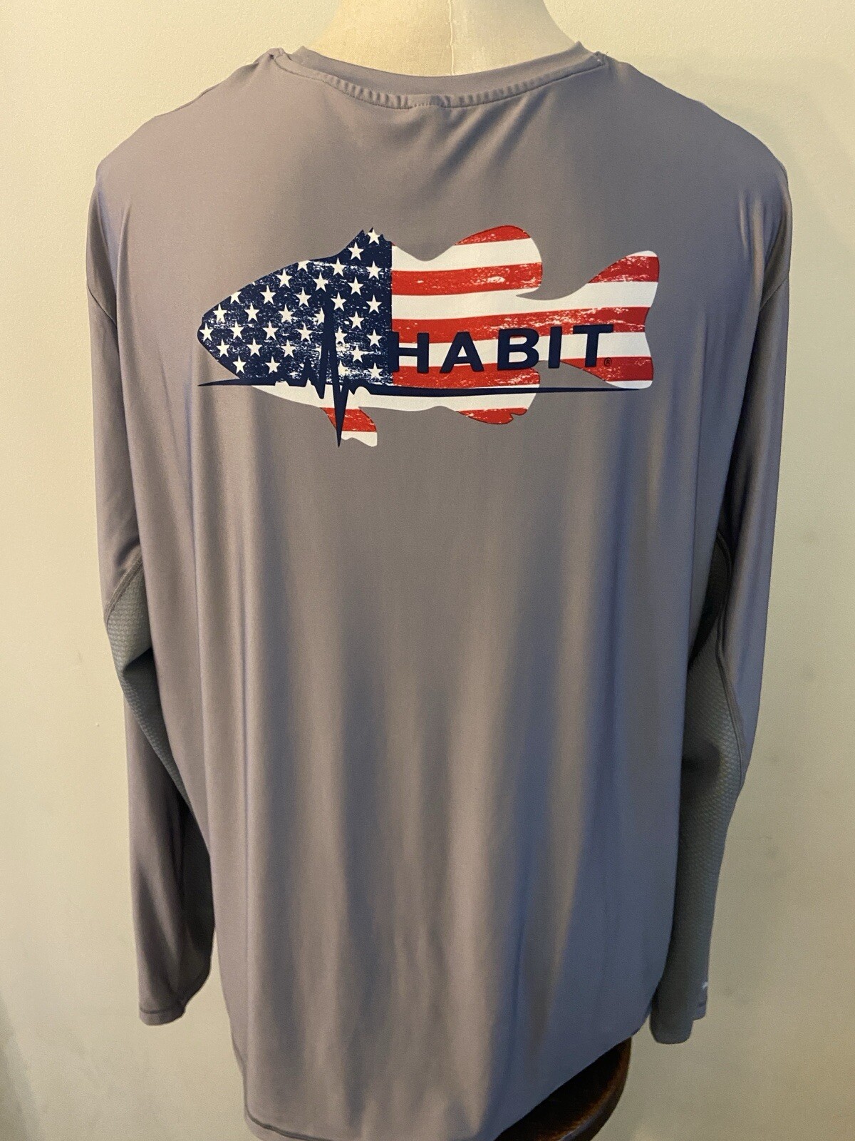 Men's Habit Solar Factor UPF 40 Long Sleeve flag Fish Americana shirt size 2XL gallery