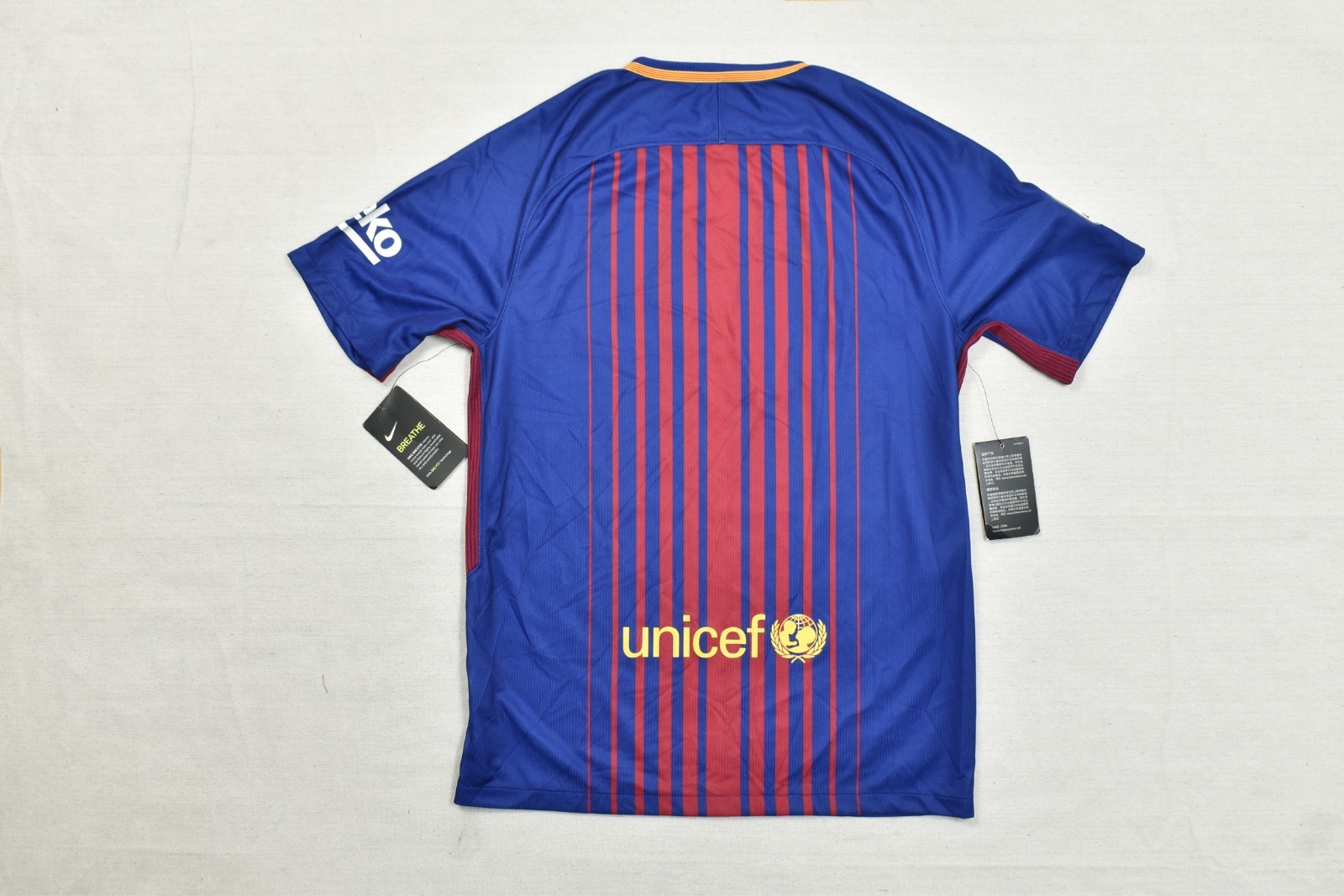 Nike FC Barcelona 2017-18 Home Soccer Jersey Rakuten Dri-Fit Men's Size M NEW gallery