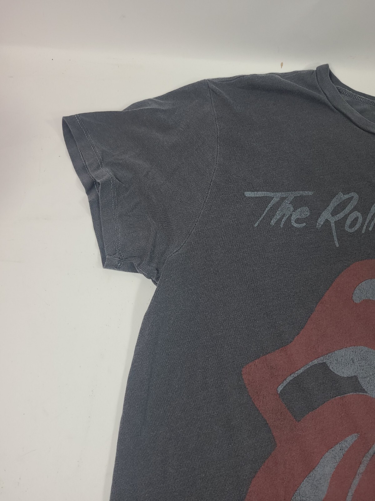 The Rolling Stones T-Shirt. Size Large. 2019 reprint. Long length. Faded Gray. gallery