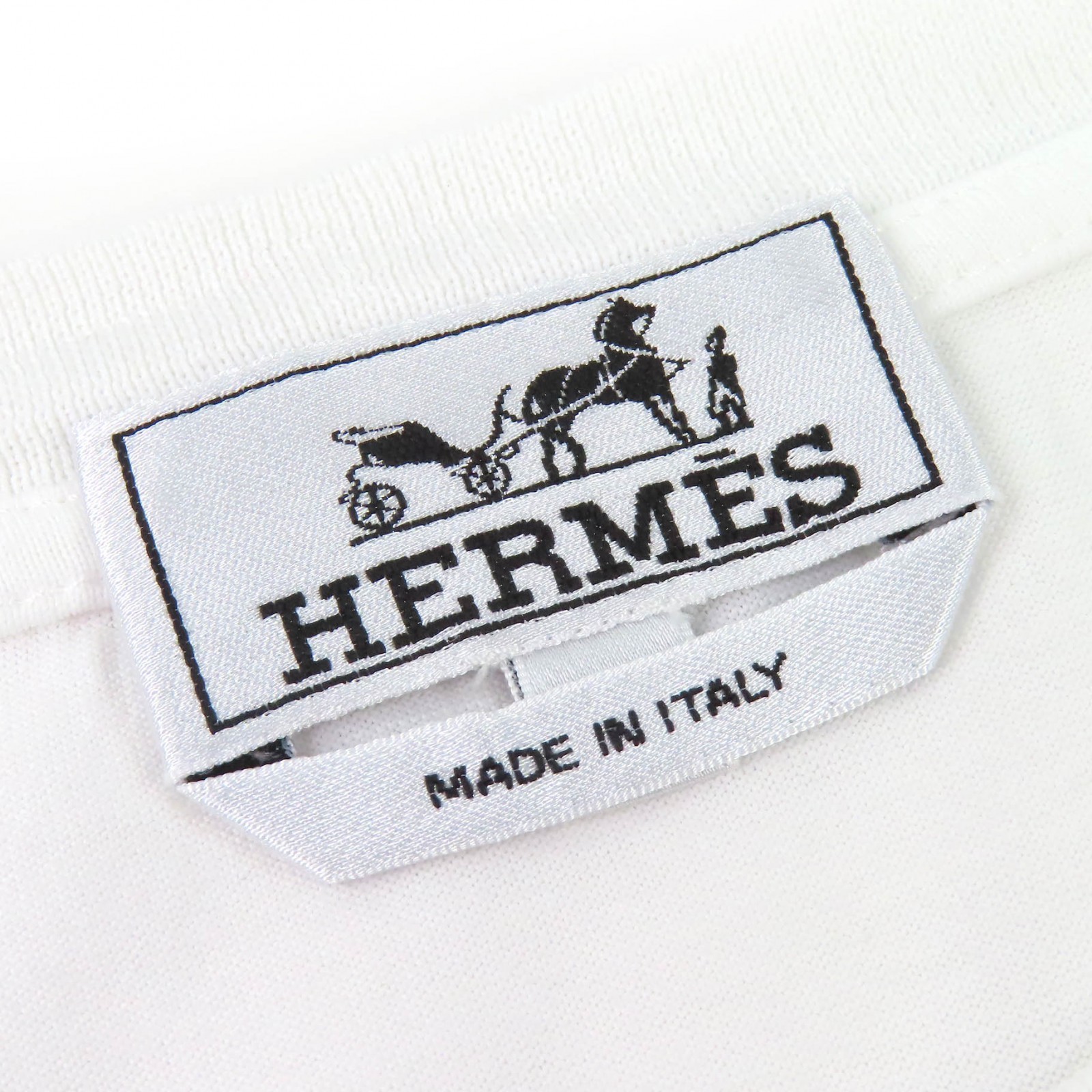 Hermès Silk Short Sleeve T-shirt - DUTY FREE gallery