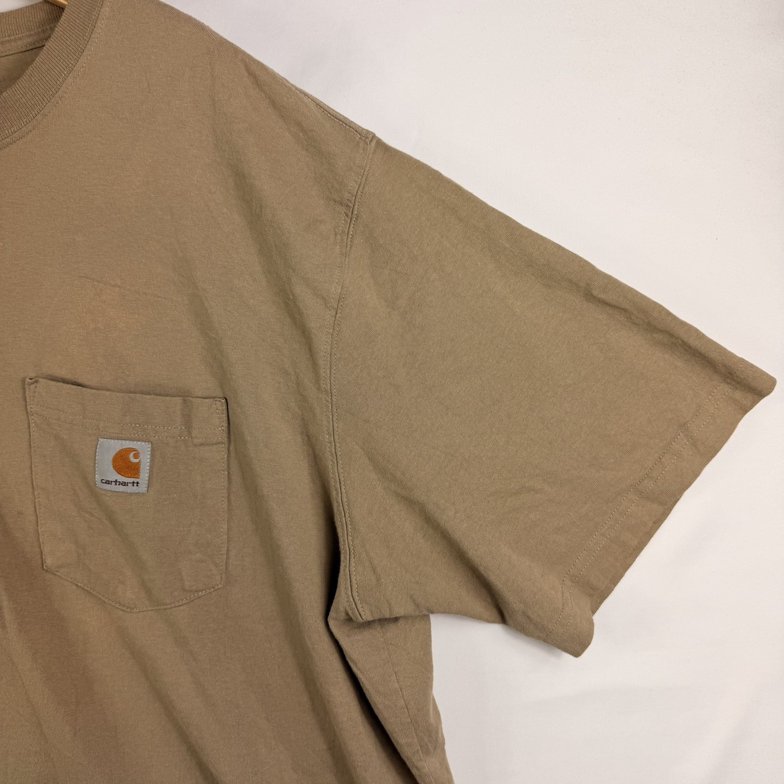 Carhartt T-Shirt Men's 2XL Original Fit Beige Short Sleeve Pocket Tee gallery