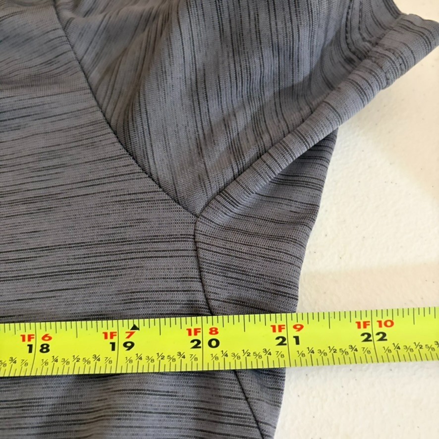 Tek Gear T-Shirt Men's Medium Gray Short Sleeve Crew Neck Dry Tek Athletic gallery