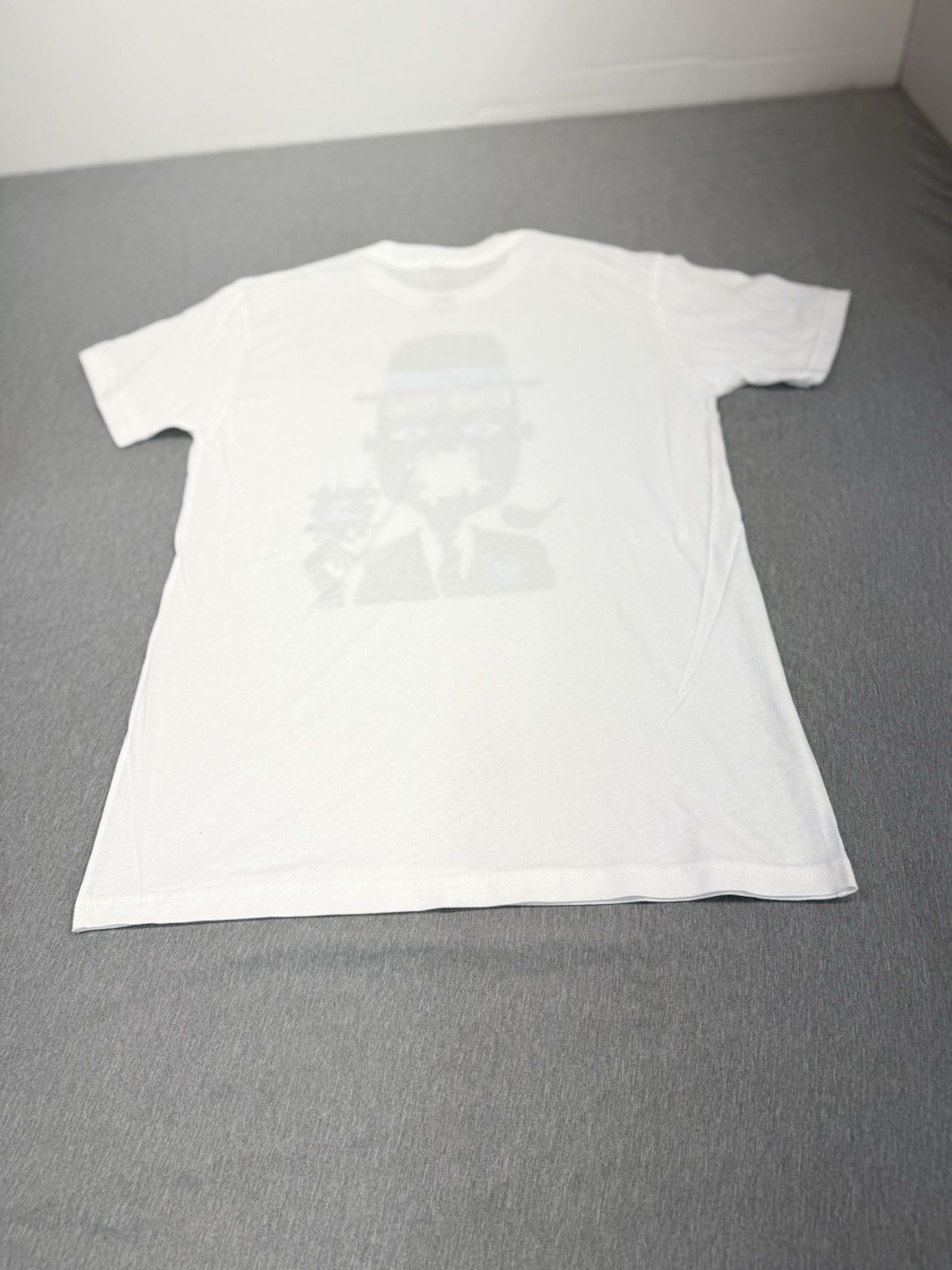 The Thread Shop, Counting Crows Missing Puzzle Piece T-Shirt White Size M. NWOT. gallery