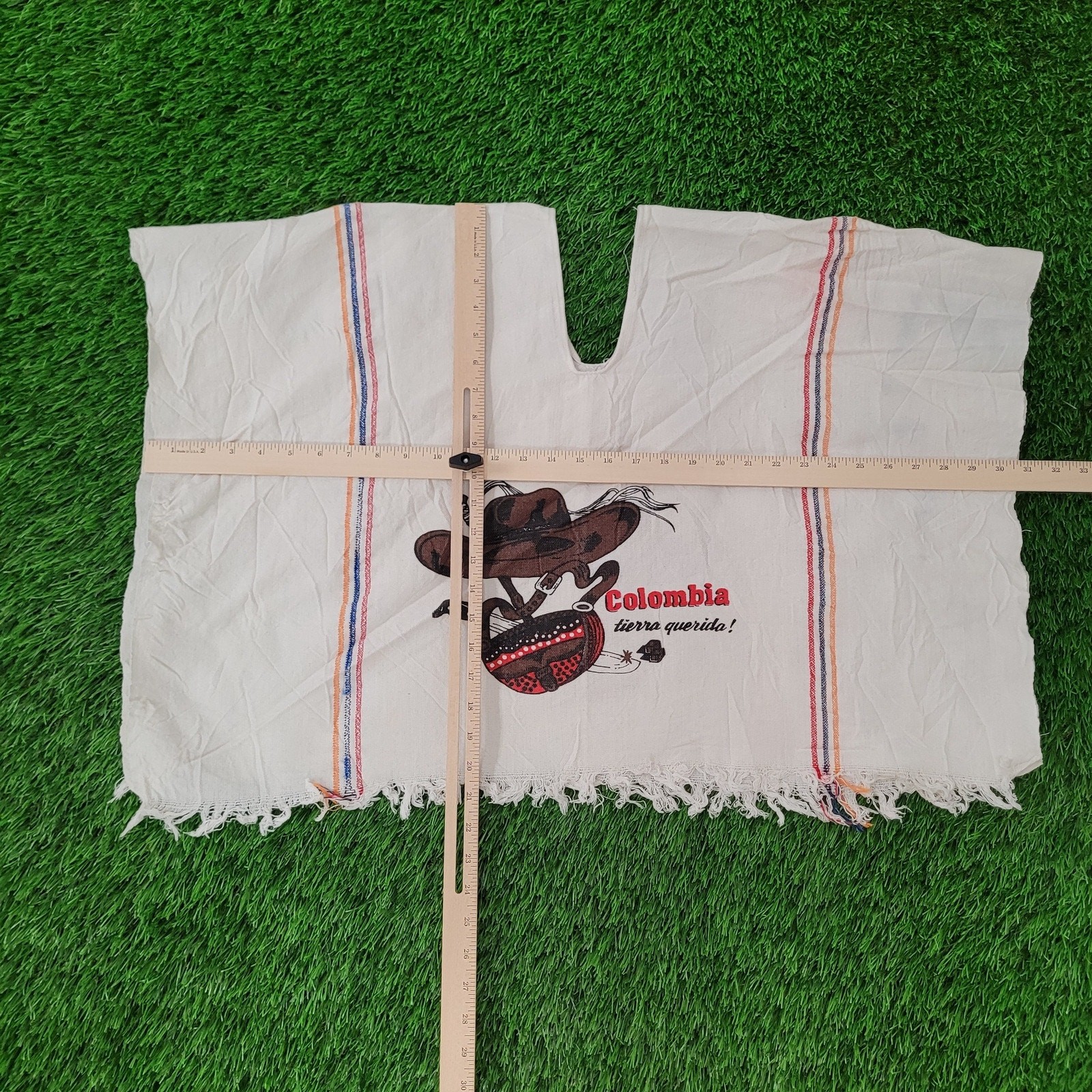 Vintage 90s Colombian Poncho Ruana 3XL 31x20 Beige Folk-Attire gallery