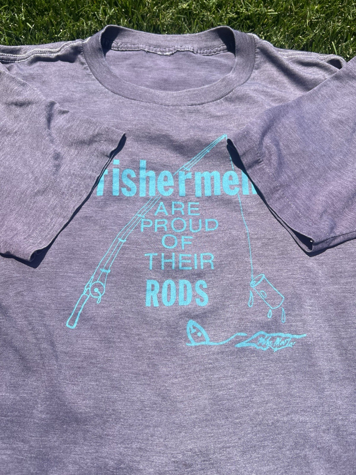 Vintage Fishing Shirt Mens Large Fishermen are proud of their rods Dyed Grey SS gallery