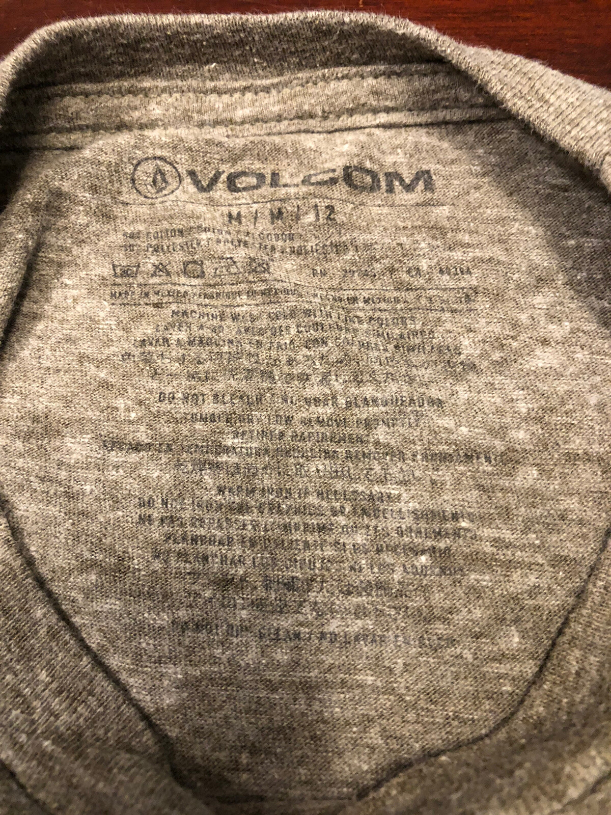 VOLCOM STONE TRUE TO THIS T Shirt (Graphic Tee) Gray- Size medium- Pre-owned gallery